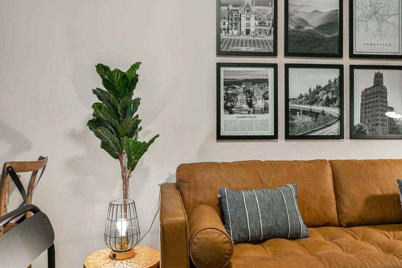 Accessible To Center Townhome 2 *