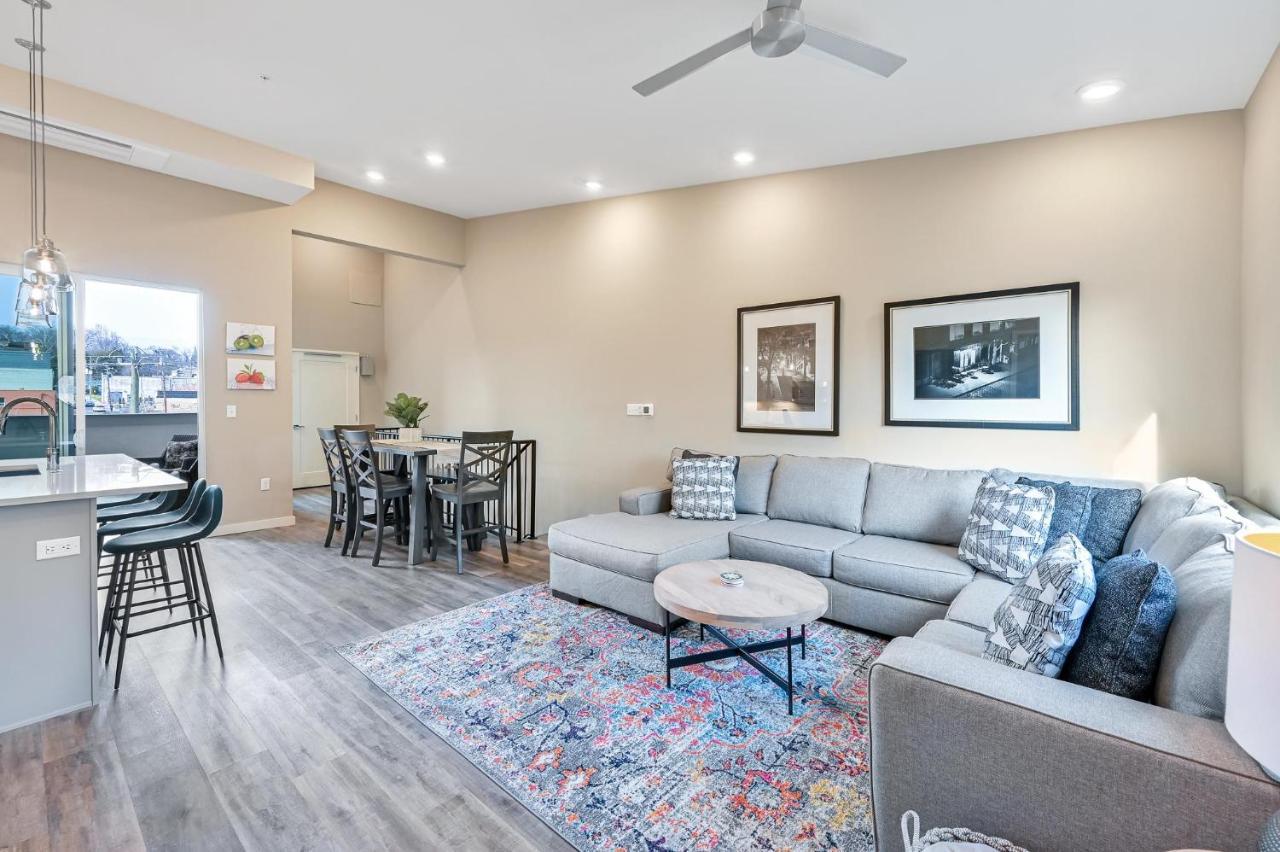 Immaculate South Slope Townhome Unit 96 Asheville