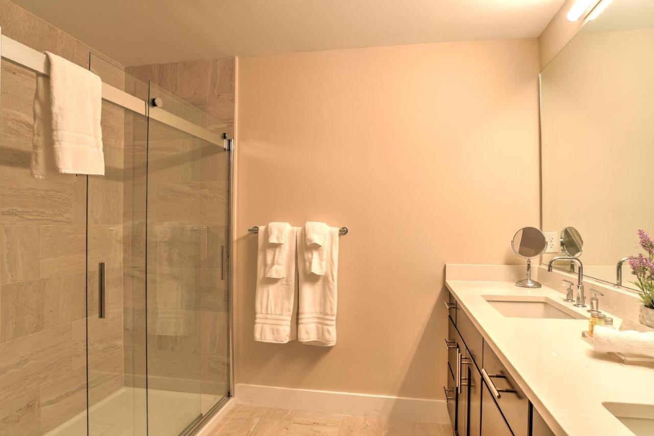 45 Asheland Avenue Unit 402 *