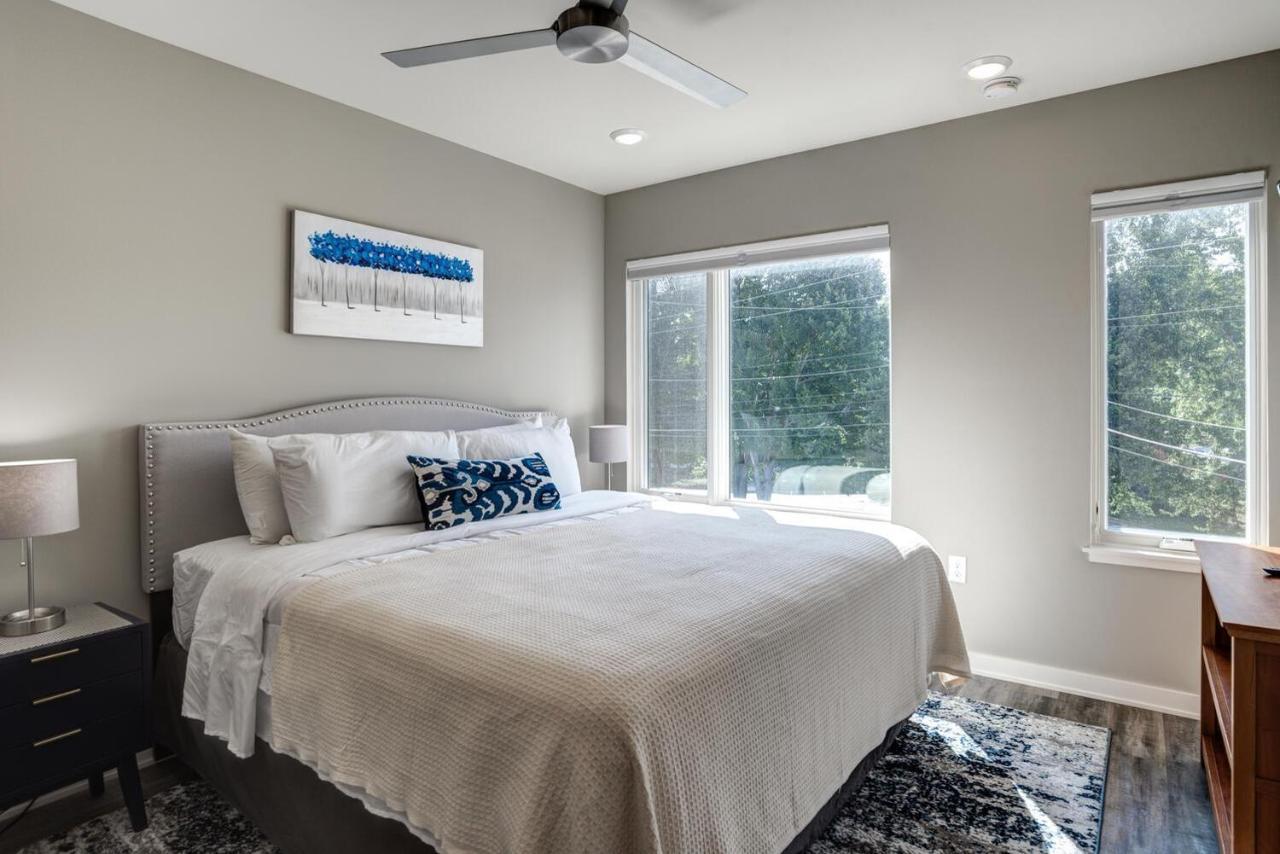 Incredible South Slope Townhome With Private Elevator Unit 106