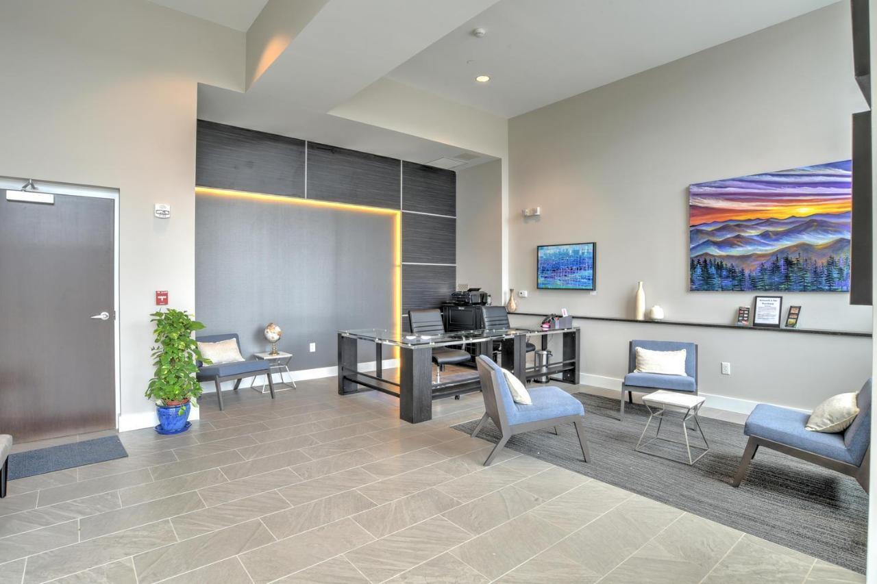 45 Asheland Avenue Unit 402 * Asheville
