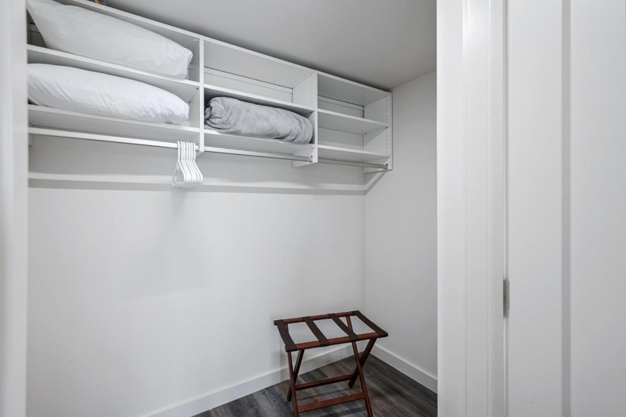 Immaculate South Slope Townhome Unit 96 Holiday home