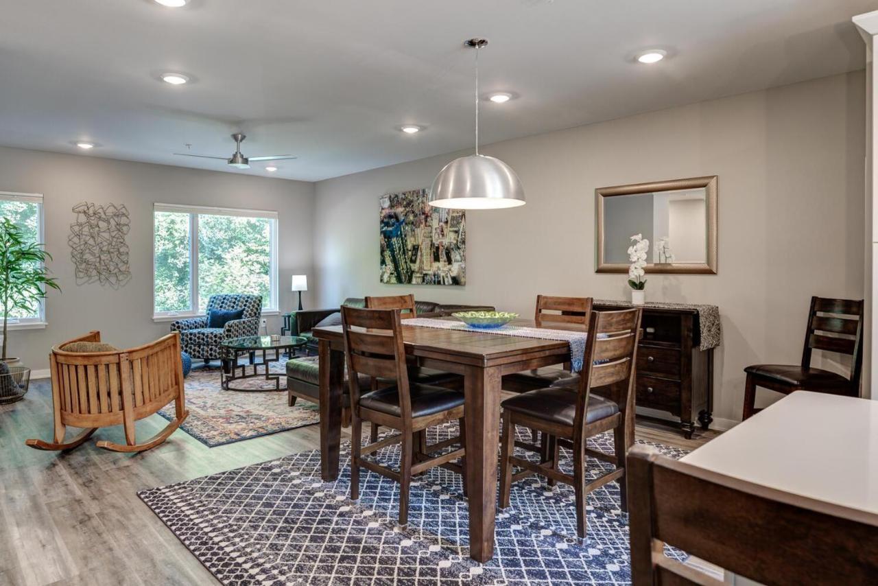 Incredible South Slope Townhome With Private Elevator Unit 106 Holiday home