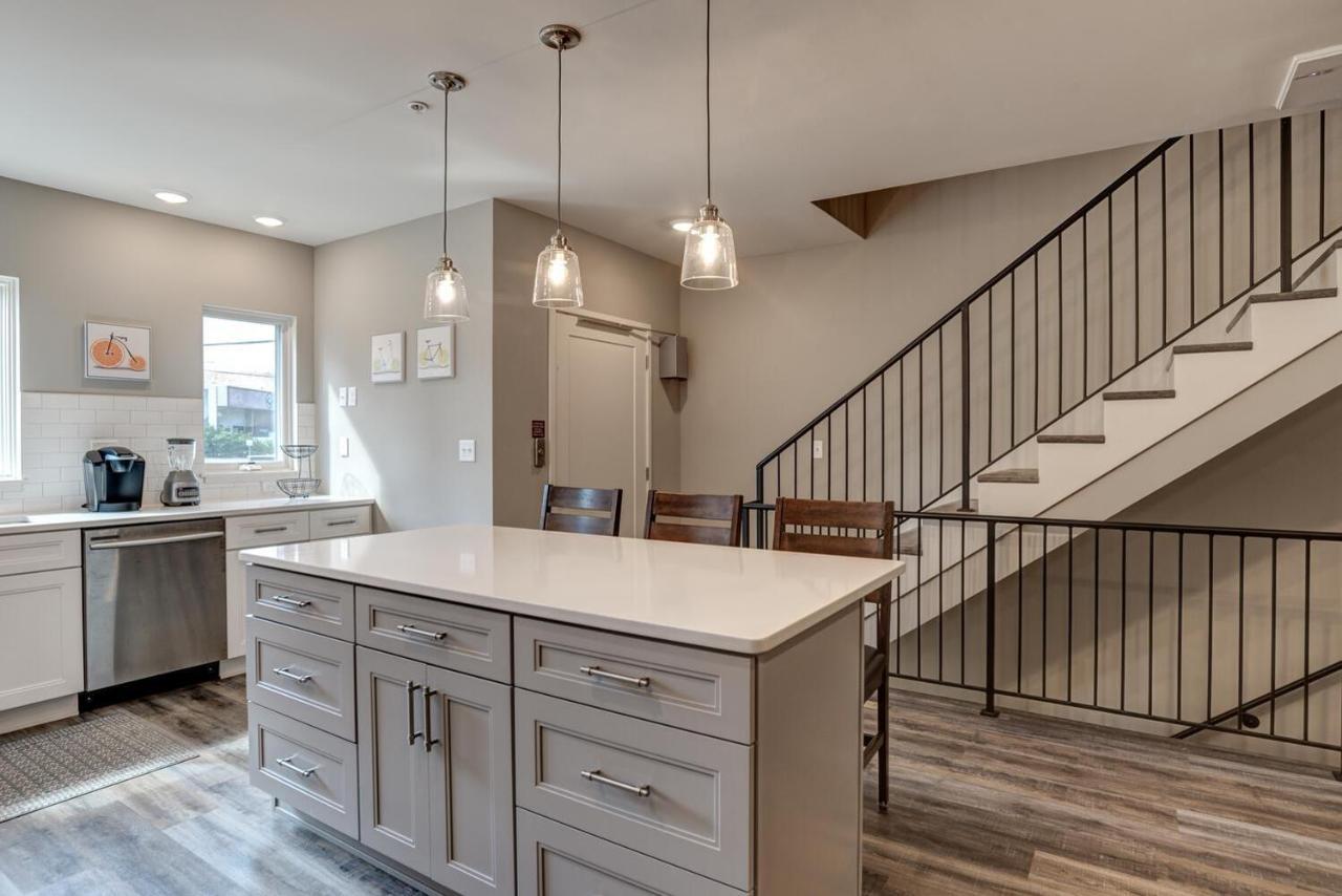 Incredible South Slope Townhome With Private Elevator Unit 106 Holiday home *