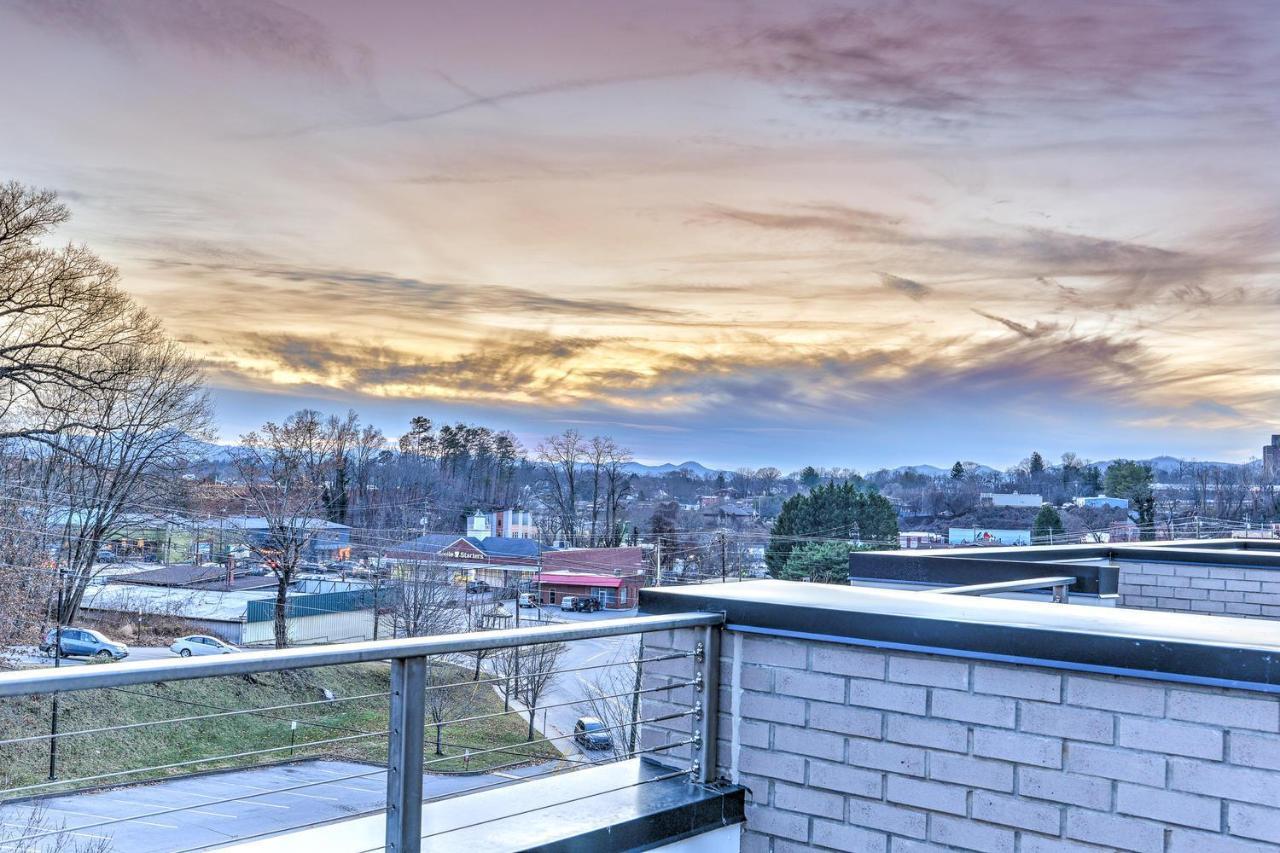 Holiday home 11 Bauhaus Townhome Asheville