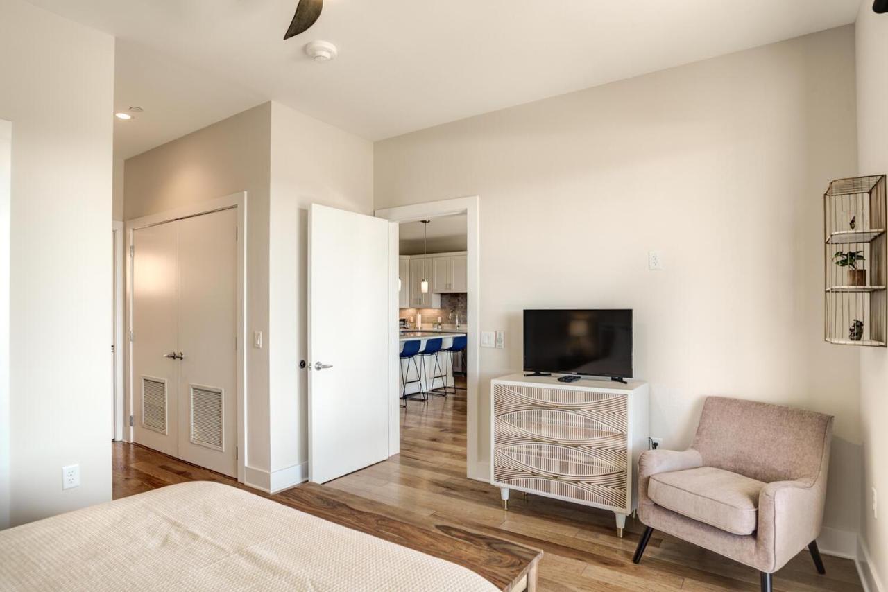 Modern On South Slope Holiday home