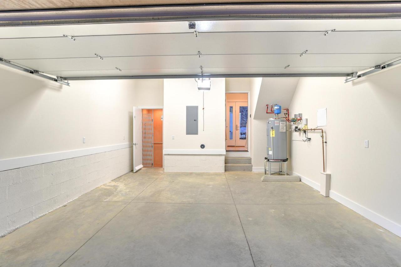 11 Bauhaus Townhome Asheville