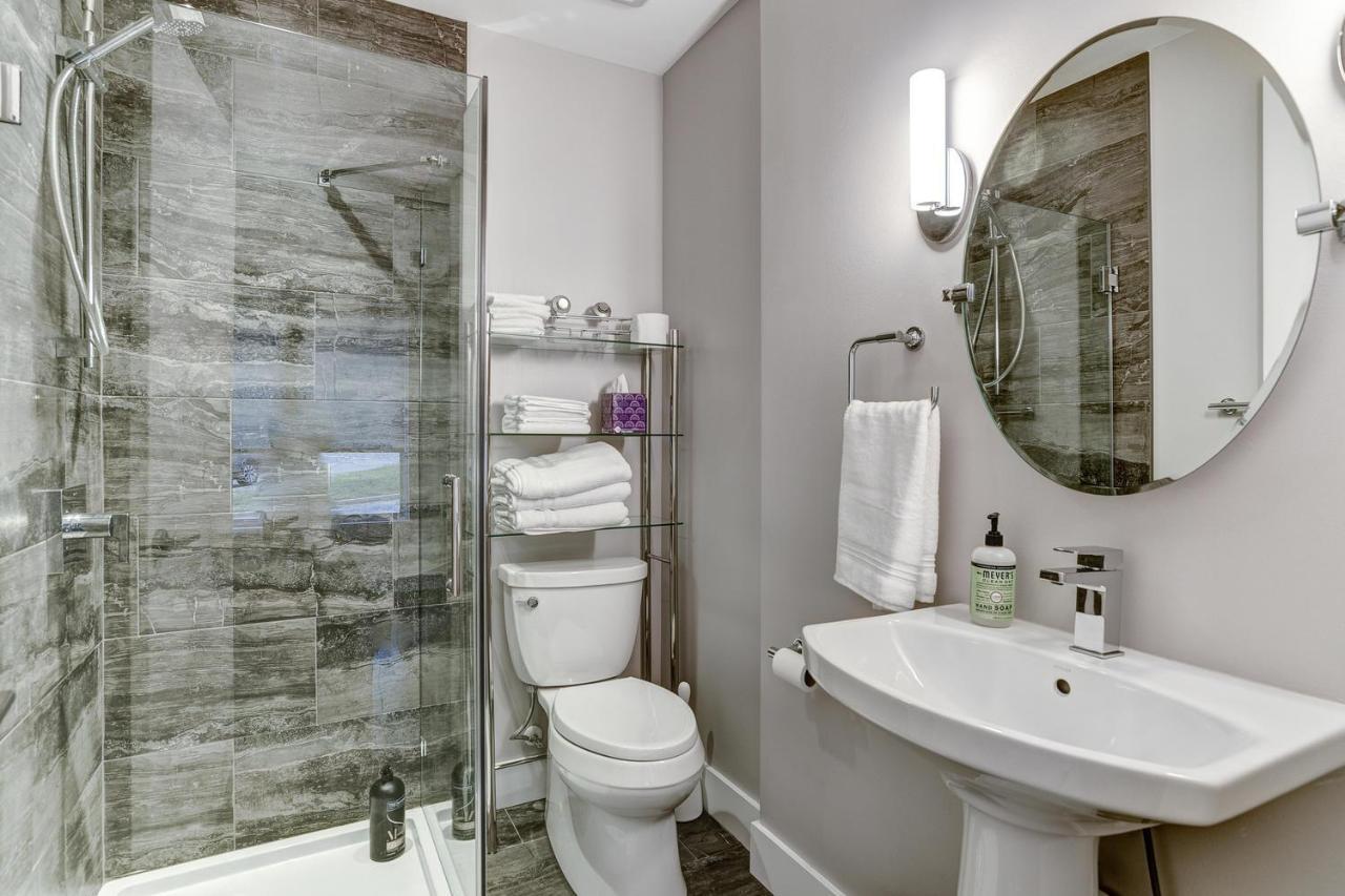 5 Bauhaus Townhome * Asheville