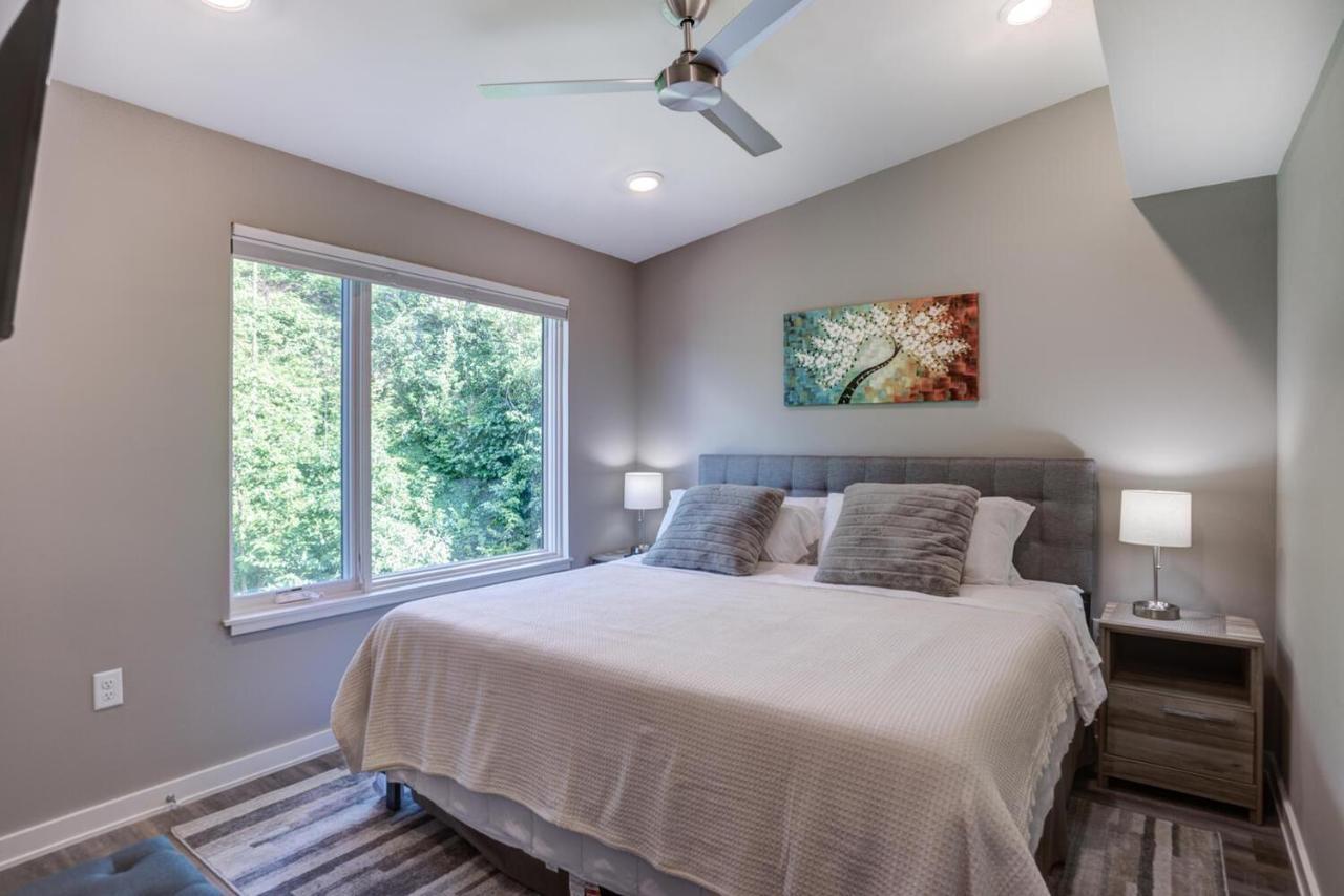 Incredible South Slope Townhome With Private Elevator Unit 106