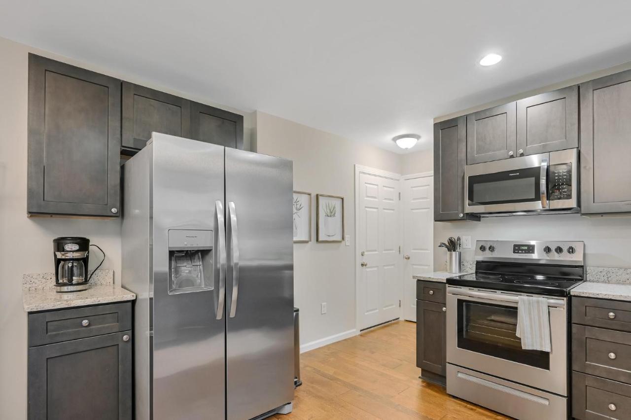 Holiday home Accessible To Center Townhome 2 *