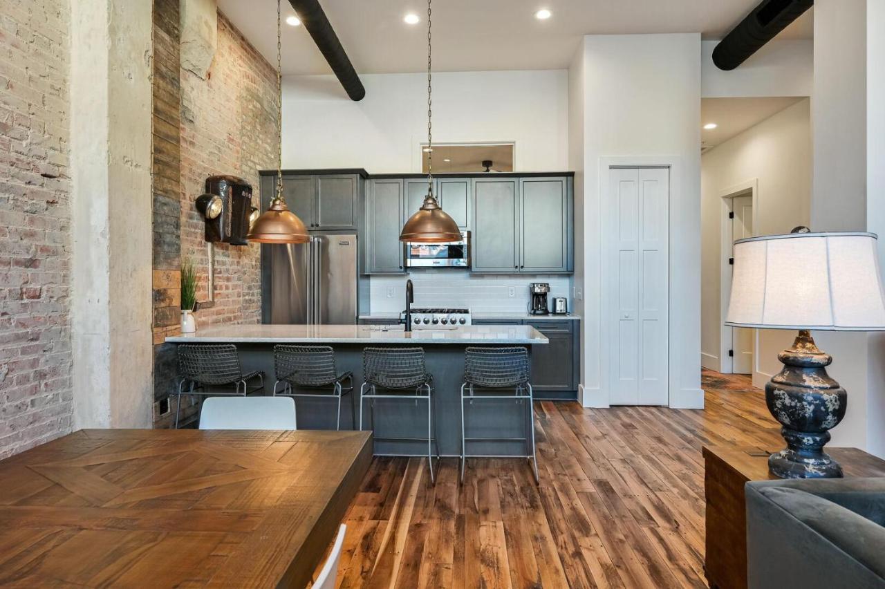 Impressive 2 Bed 2 And A Half Bath Center With Ev Charger Asheville