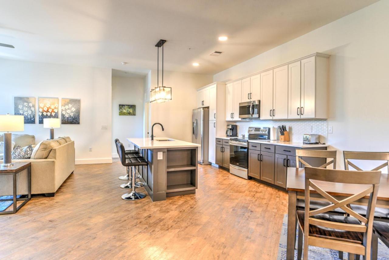 55 South Market 201 Holiday home Asheville