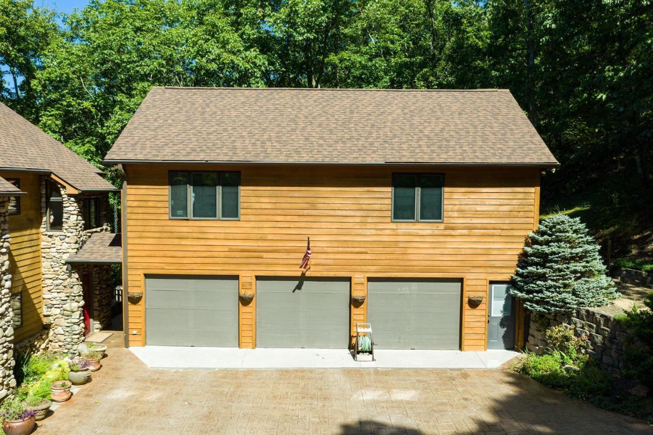 503 Webb Cove Rd Holiday home