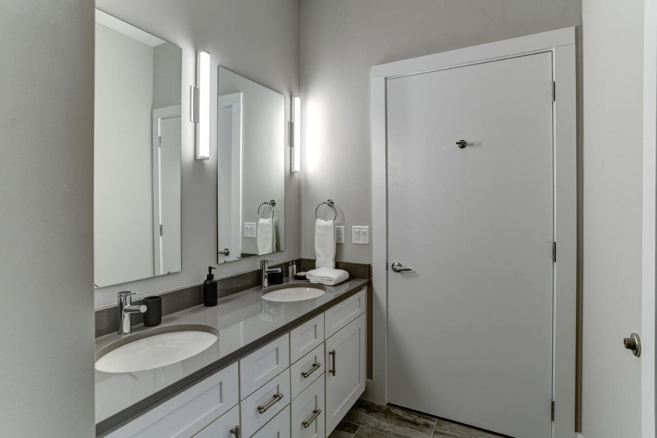 145 Biltmore Avenue 541b00a Holiday home *