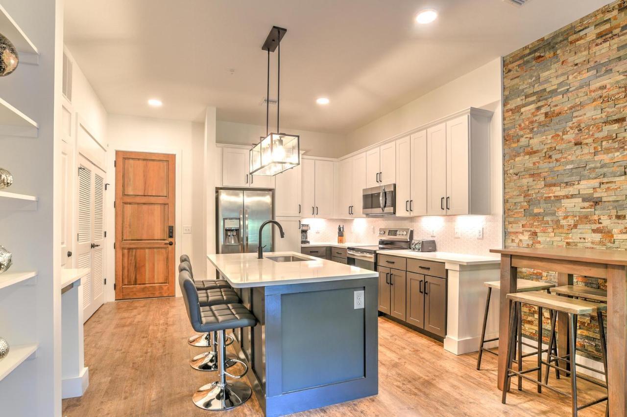 55 South Market 208 Holiday home Asheville