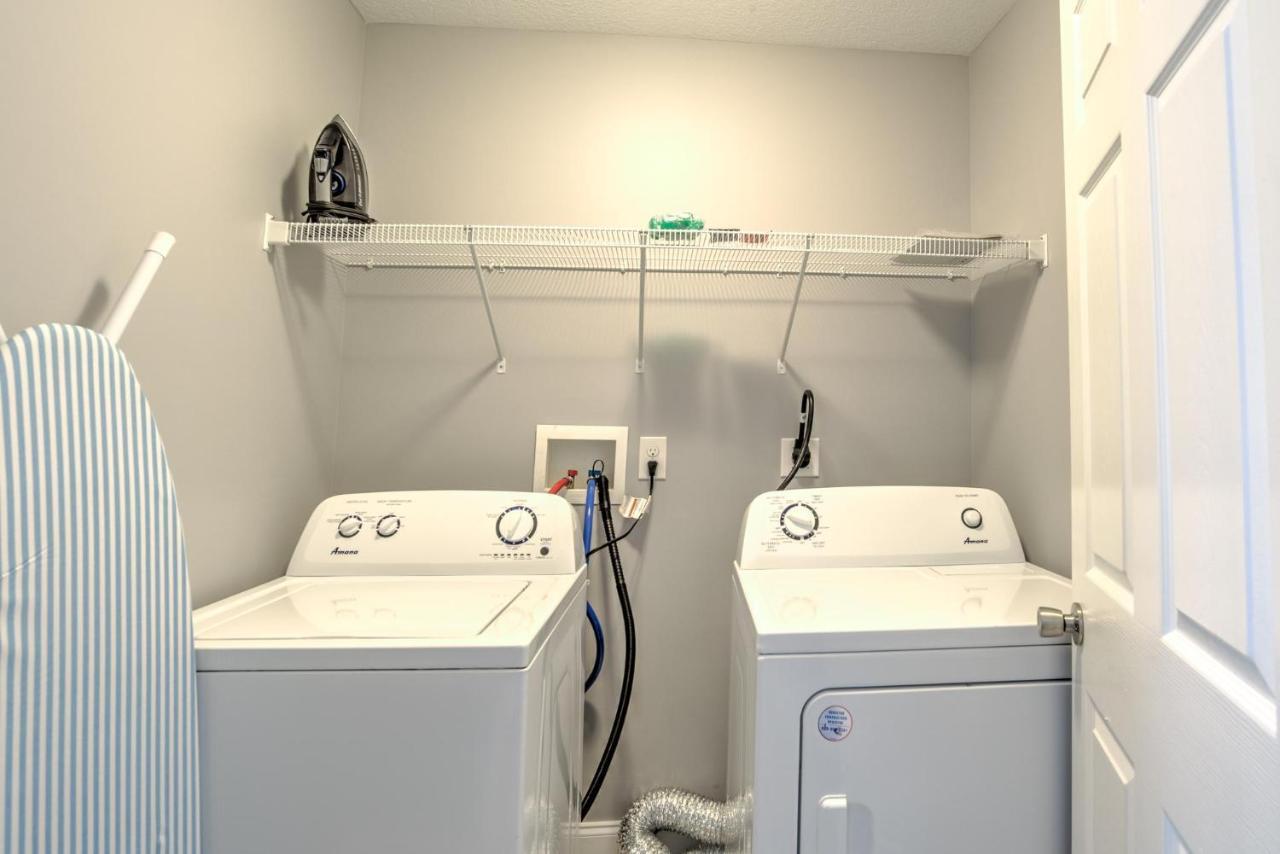 Wonderful With Hot Tub 5 Min To Downtown Holiday home Asheville