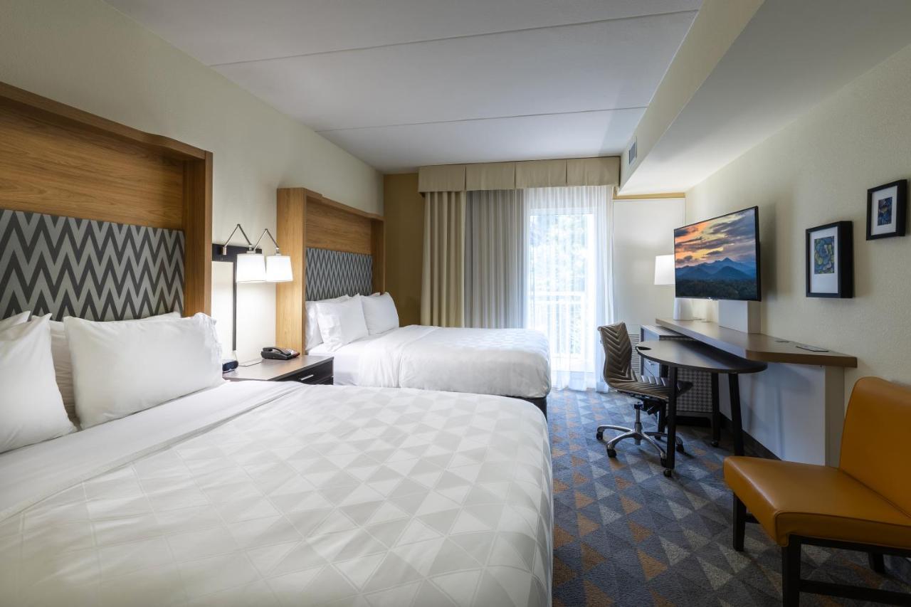The Scenic At Biltmore Village Hotel 3*