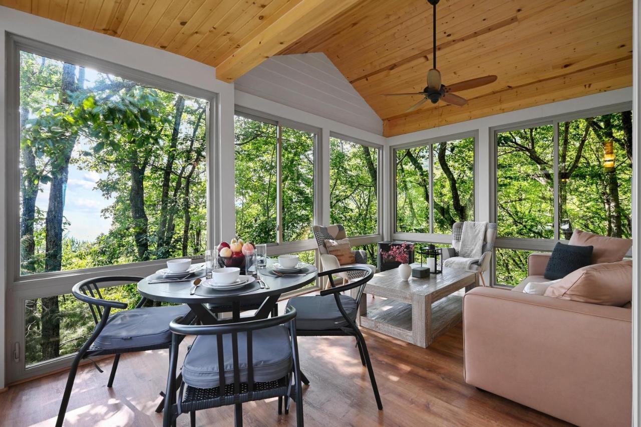Simply Stunning Off Blue Ridge Pkwy Holiday home
