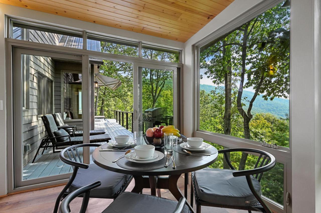 Simply Stunning Off Blue Ridge Pkwy Holiday home