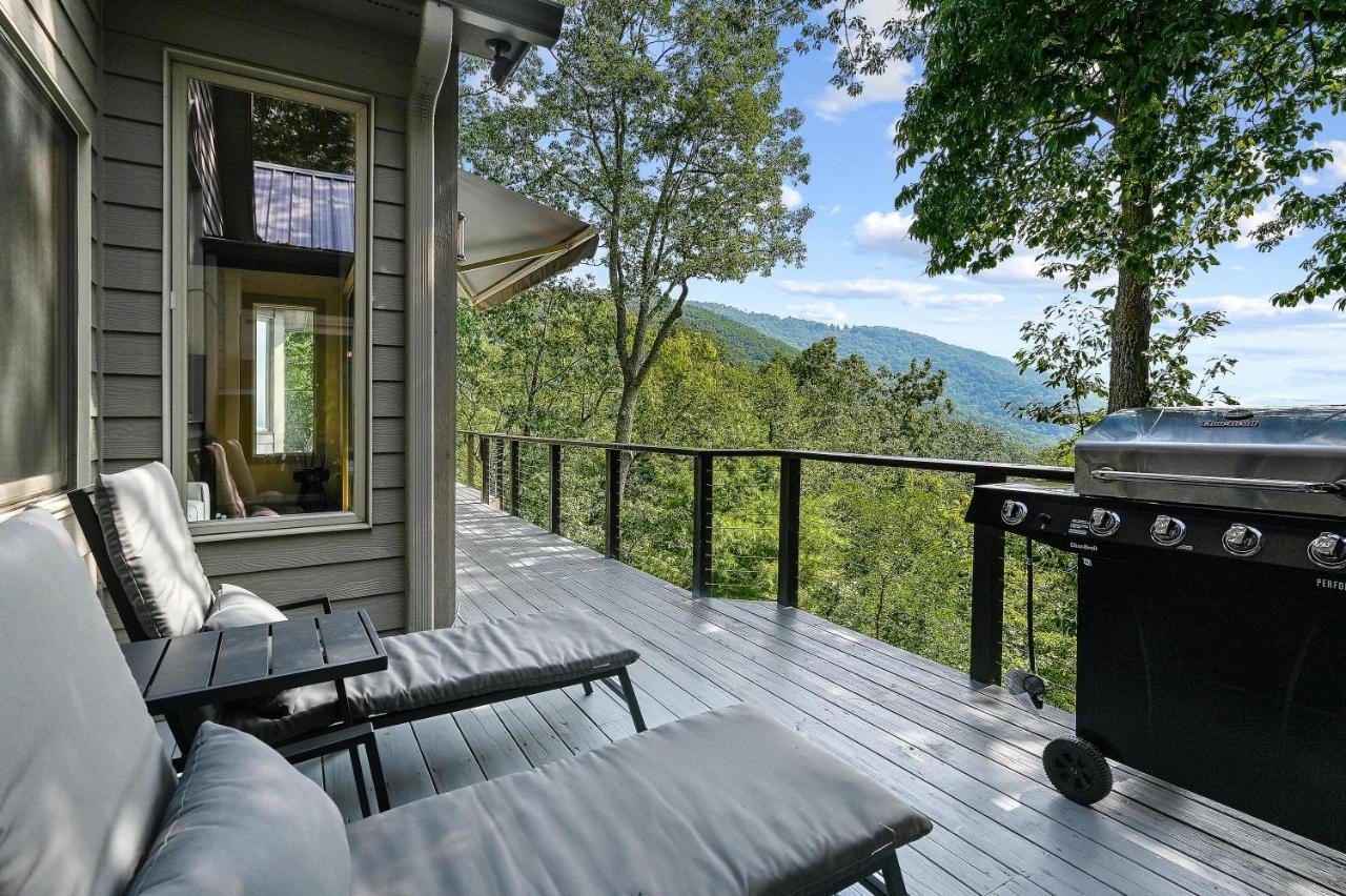Simply Stunning Off Blue Ridge Pkwy Holiday home