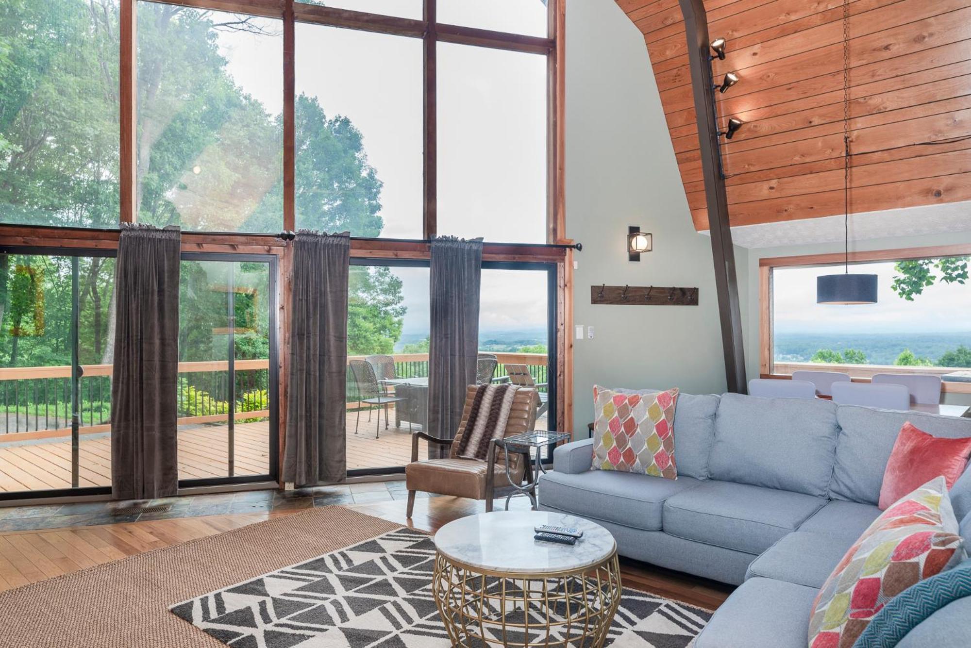 Holiday home Hudson's Peak On Leisure Mountain Asheville