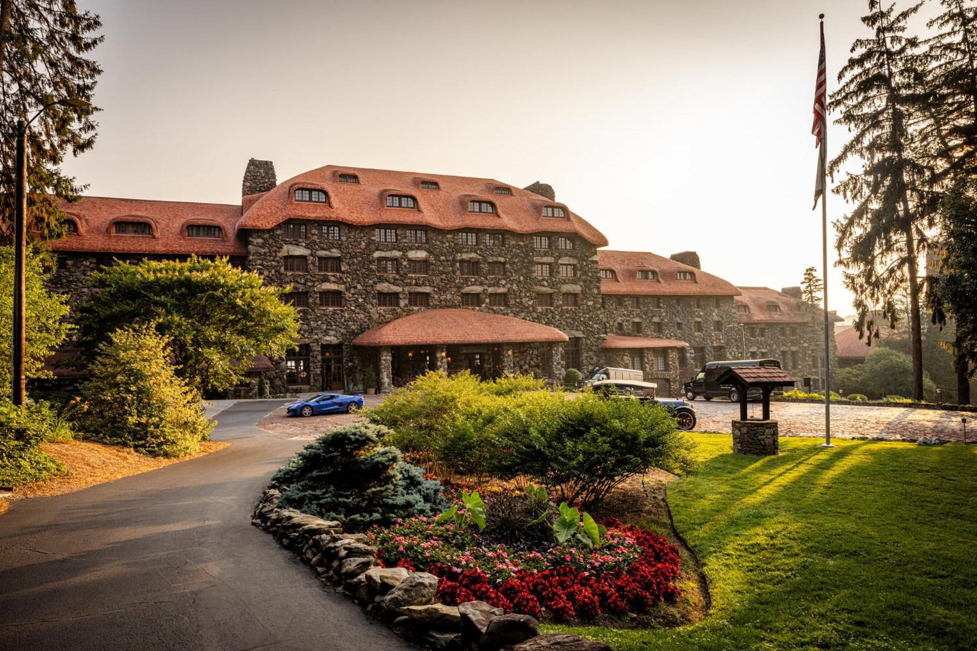The Omni Grove Park & - Asheville