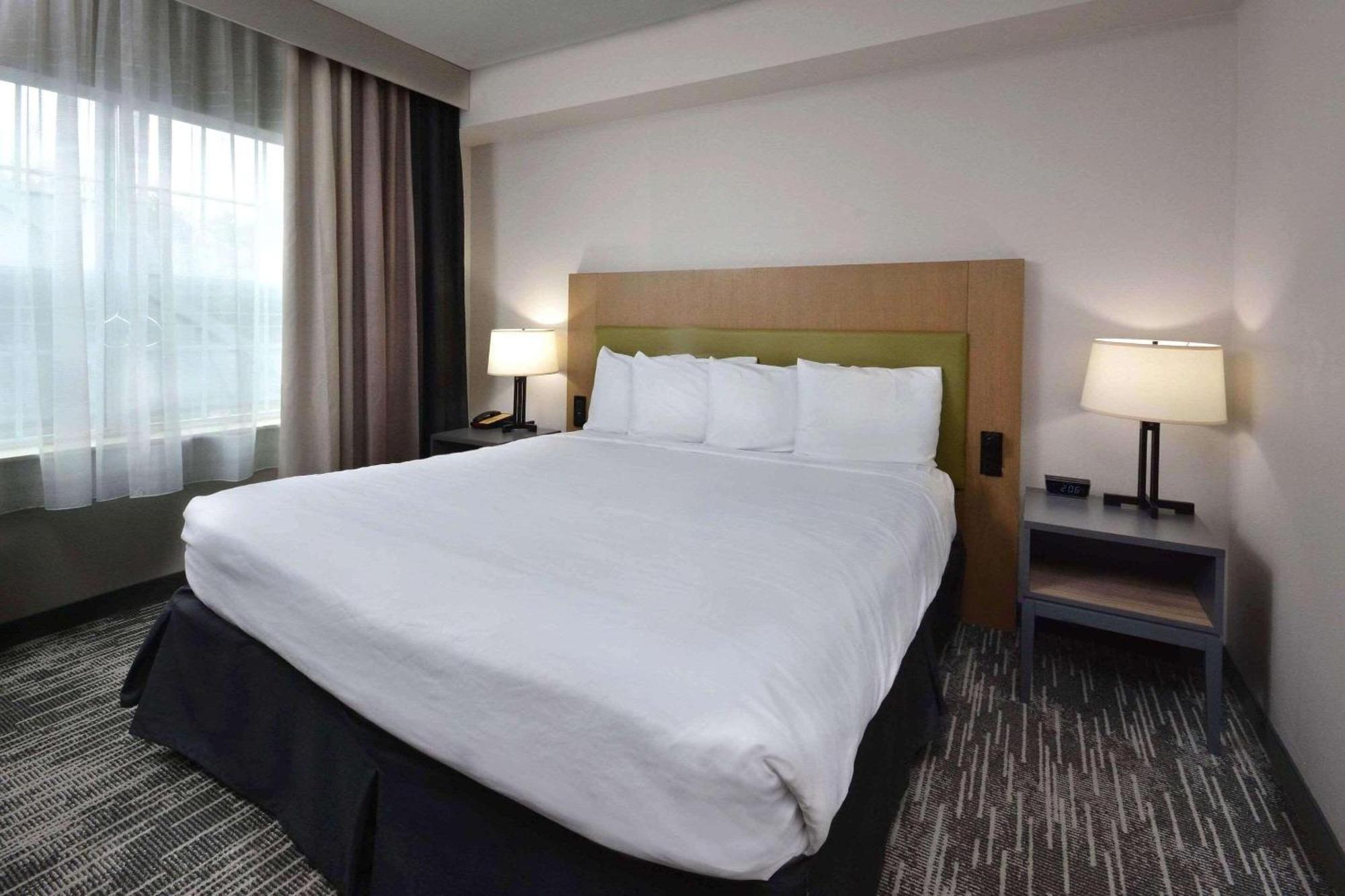Hotel Country & By Radisson, West Near Biltmore Asheville