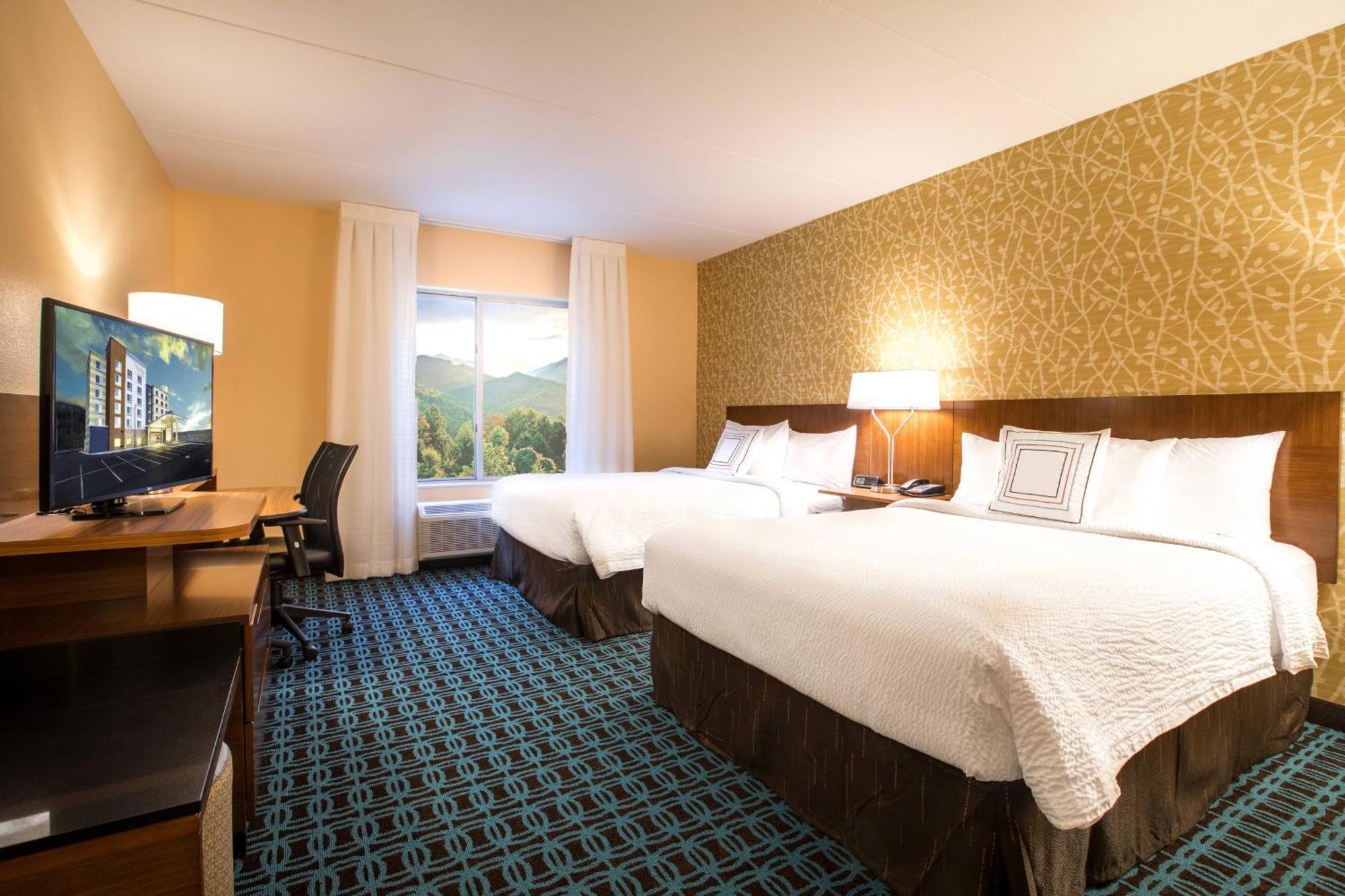 Hotel Fairfield & By Marriott Tunnel Road