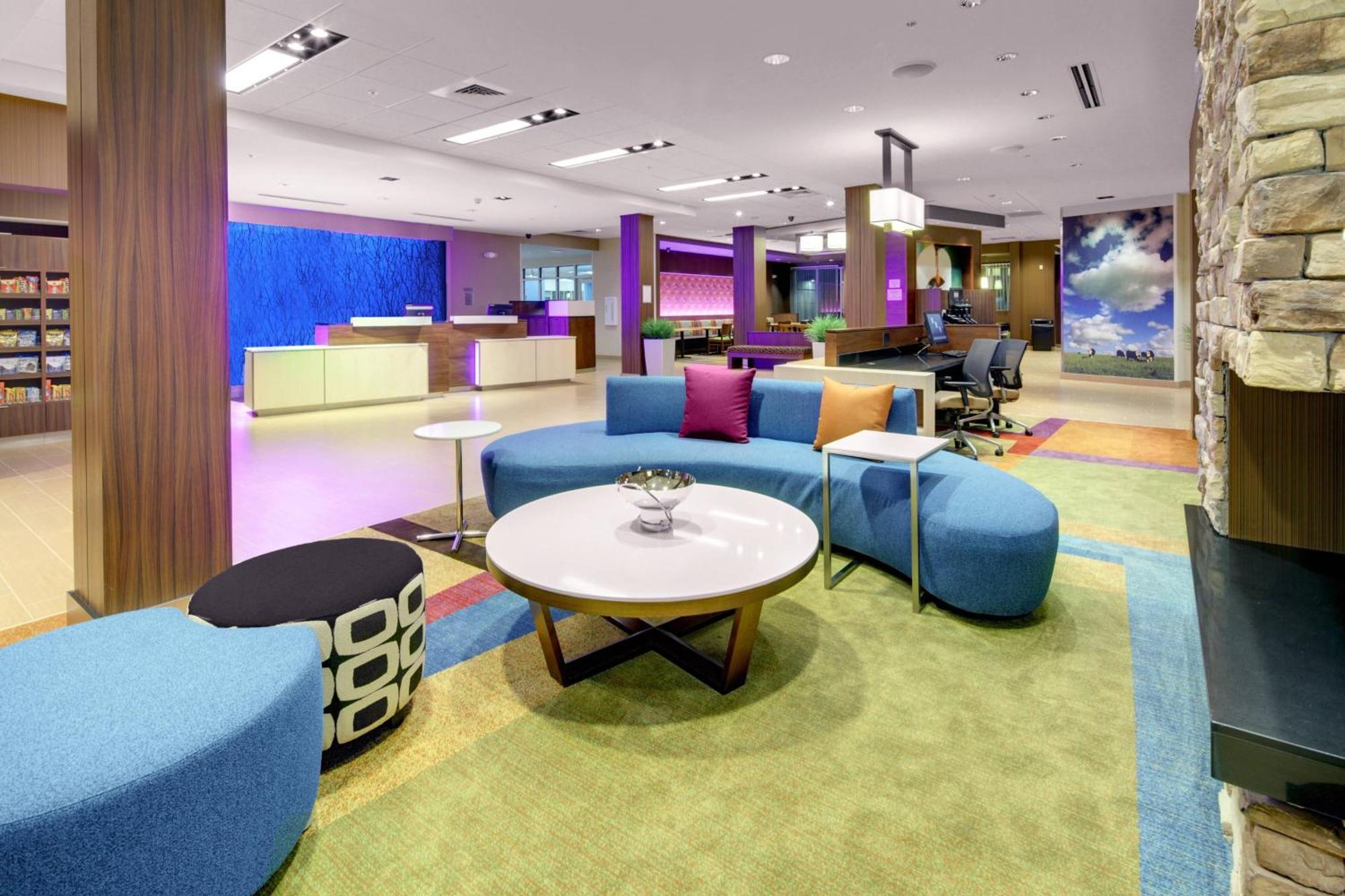 Fairfield & By Marriott Tunnel Road Hotel