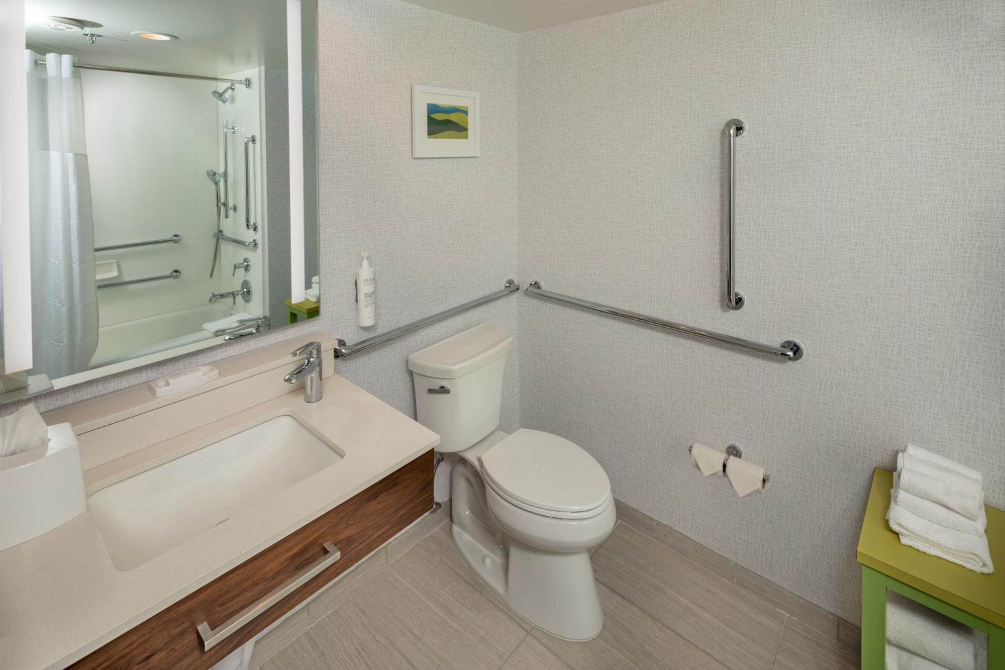 Hampton Asheville-tunnel Road Hotel 3*