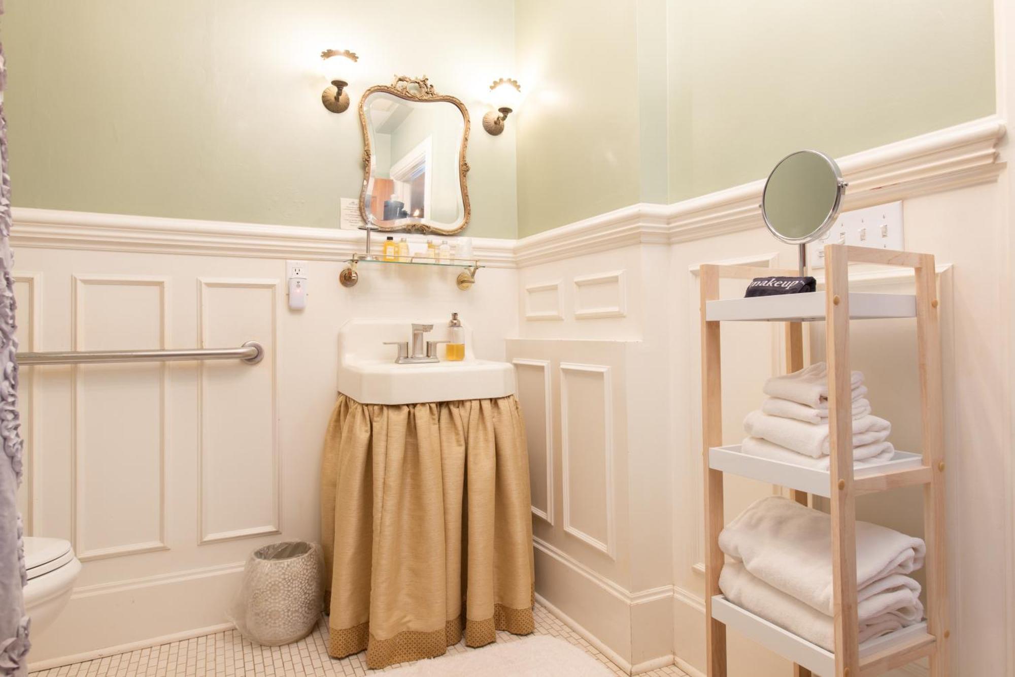 Black Walnut B&B Inn