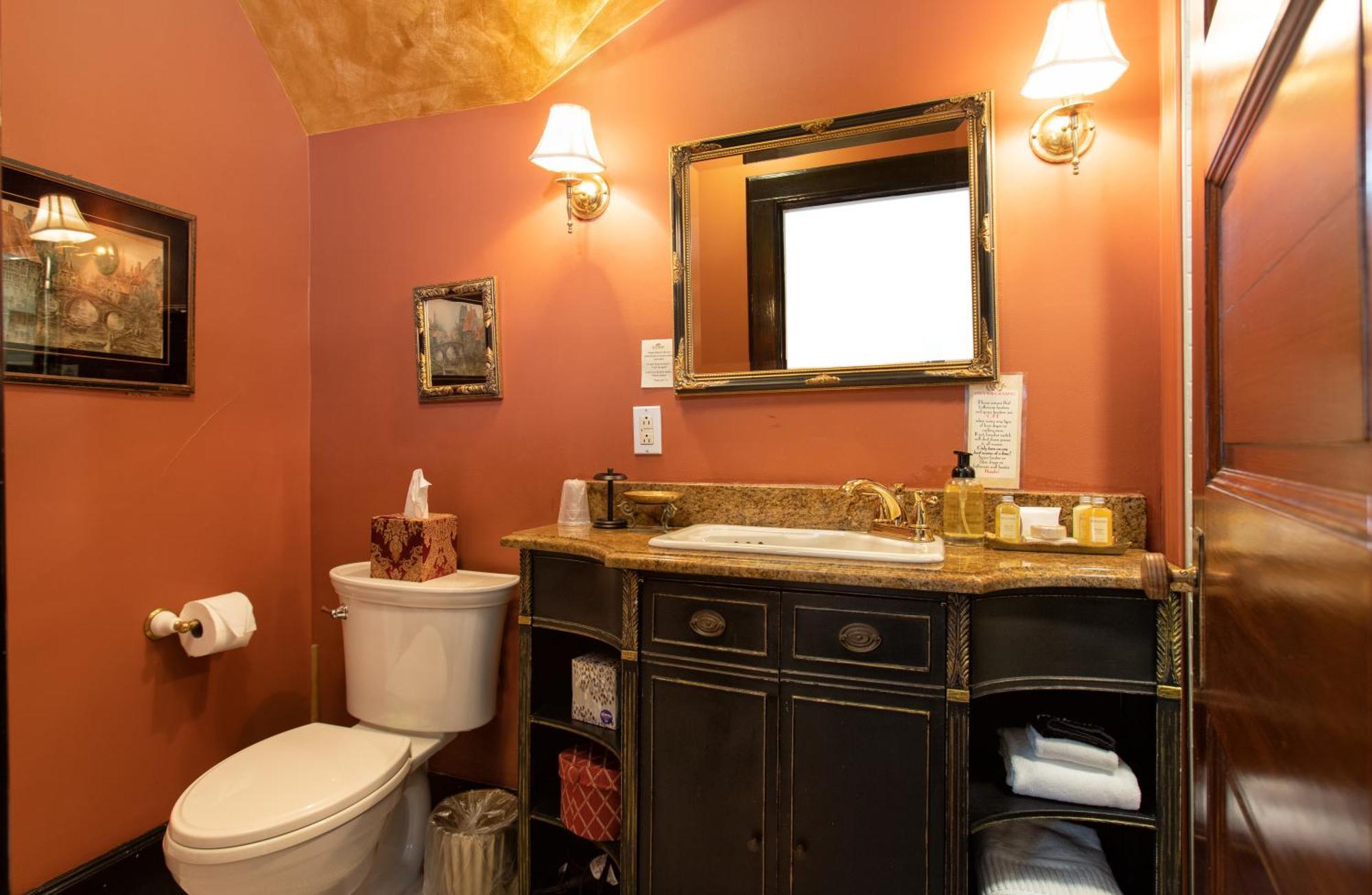 Bed & Breakfast Black Walnut B&B Inn 4*