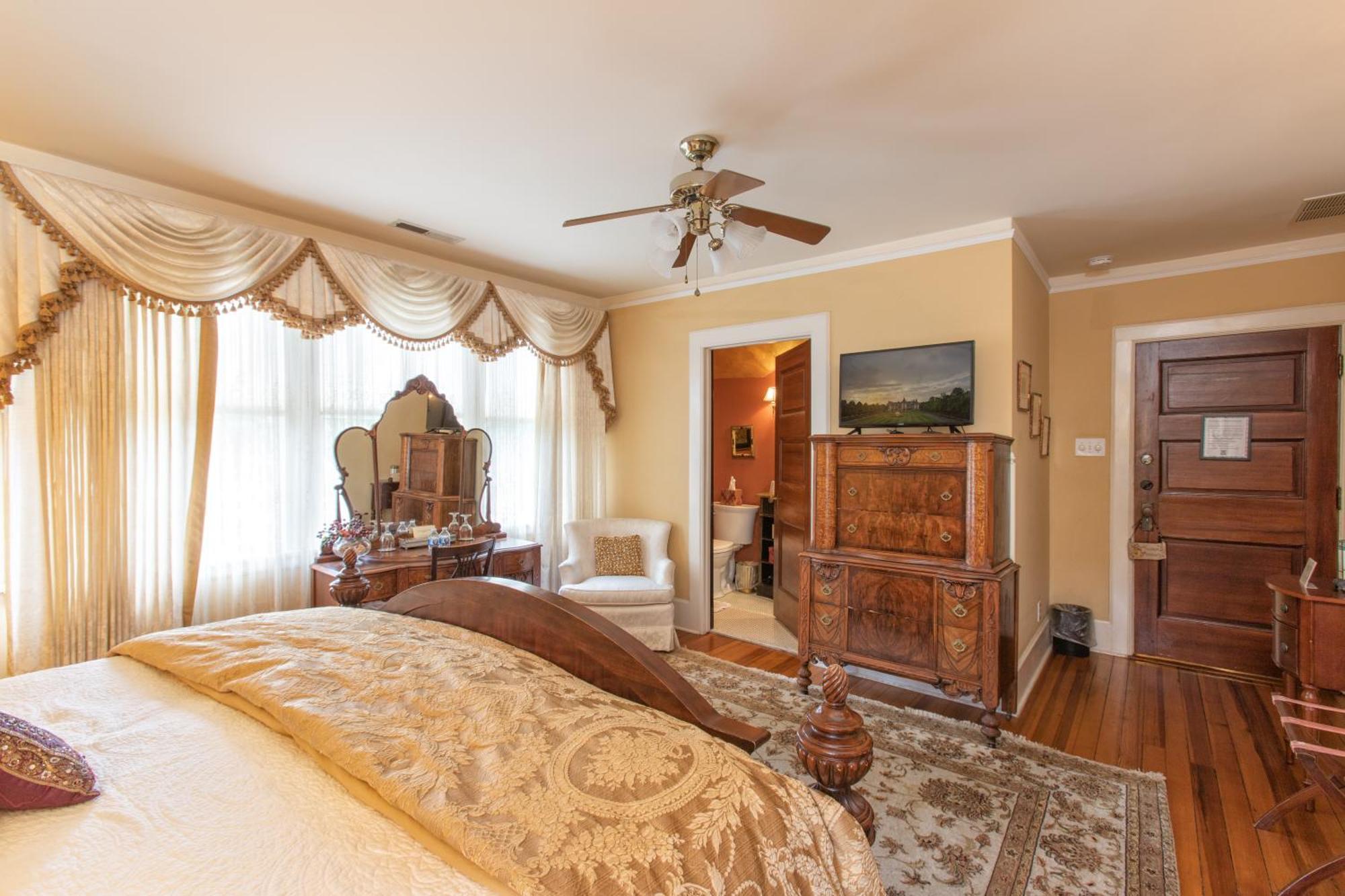 Black Walnut B&B Inn