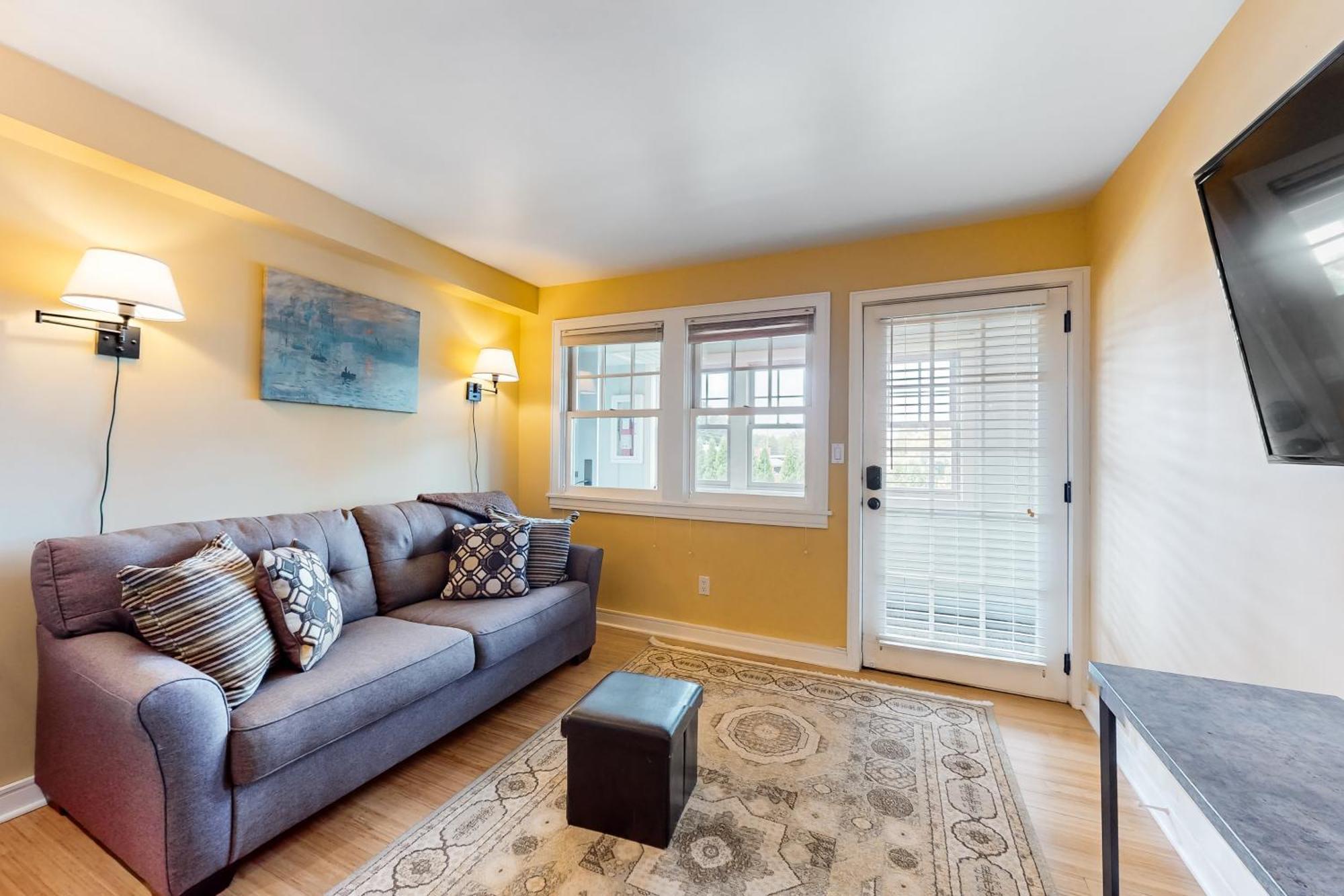 Hiawassee E302 Apartment *