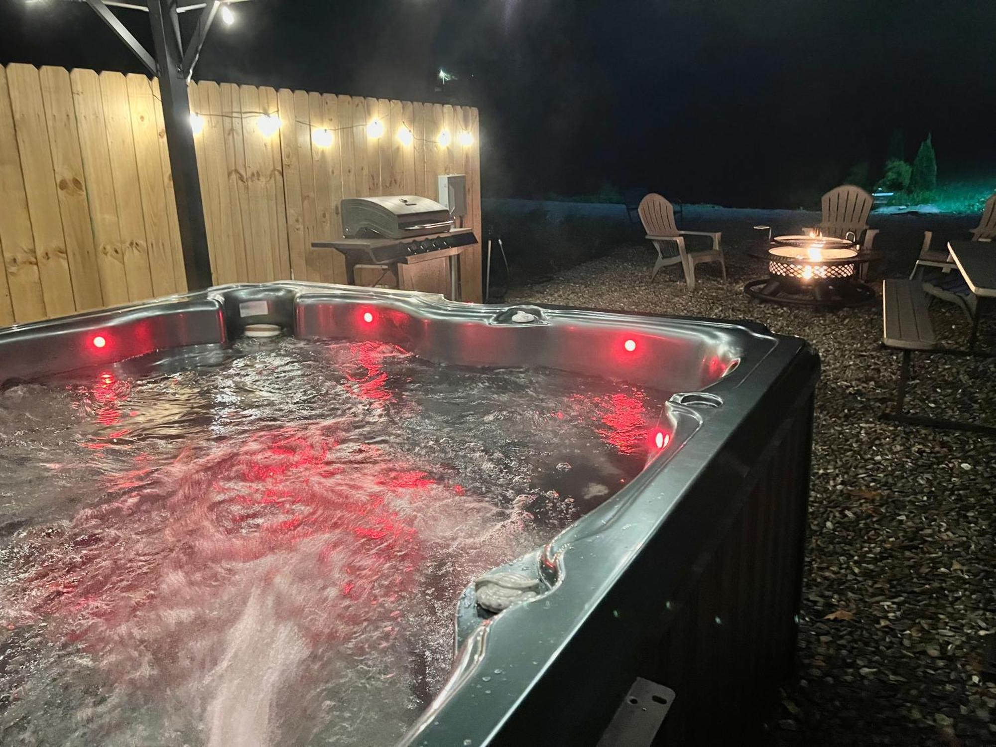 2023 Built With Hot Tub And Pond * Asheville