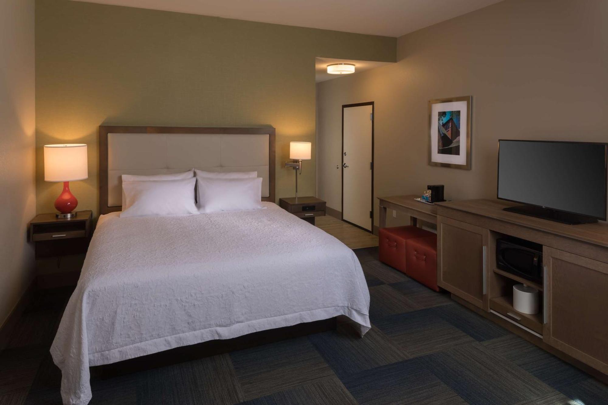 Hampton & Suites-asheville Biltmore Village, Nc 3*