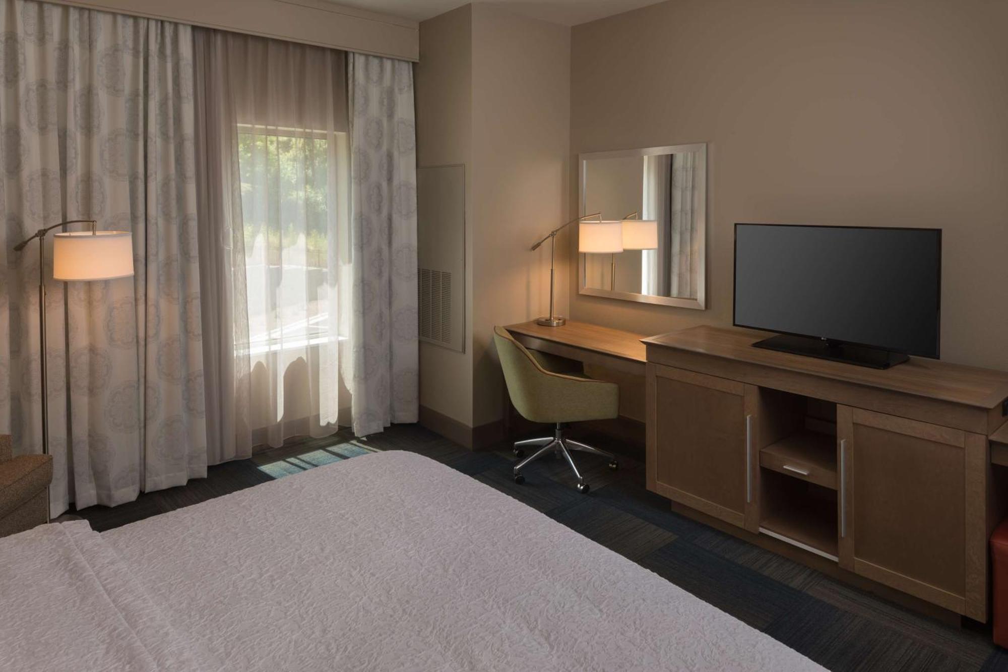 Hampton & Suites-asheville Biltmore Village, Nc