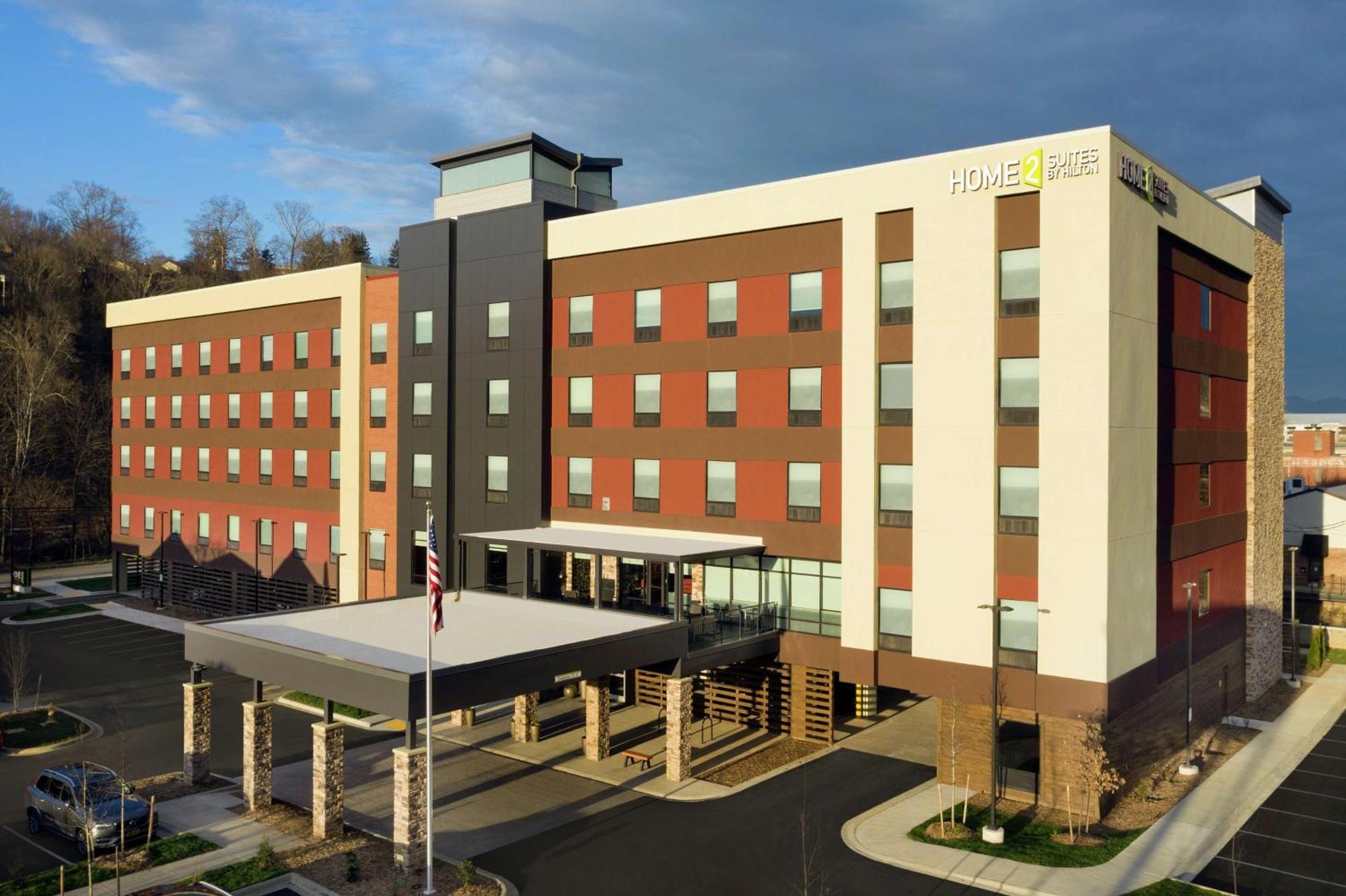 Home2 By Hilton Biltmore Village Hotel 3*
