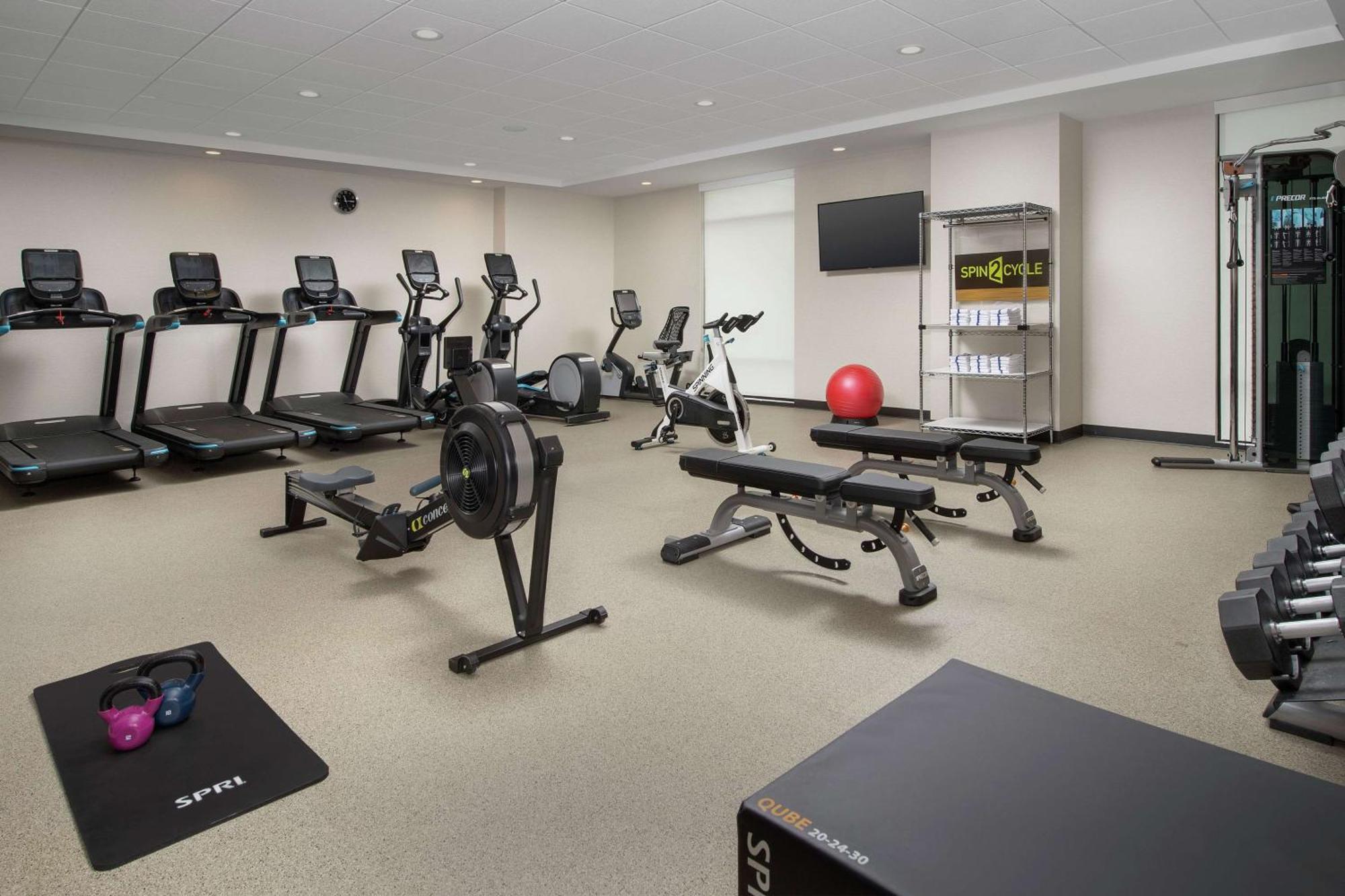 Hotel Home2 By Hilton Biltmore Village 3*