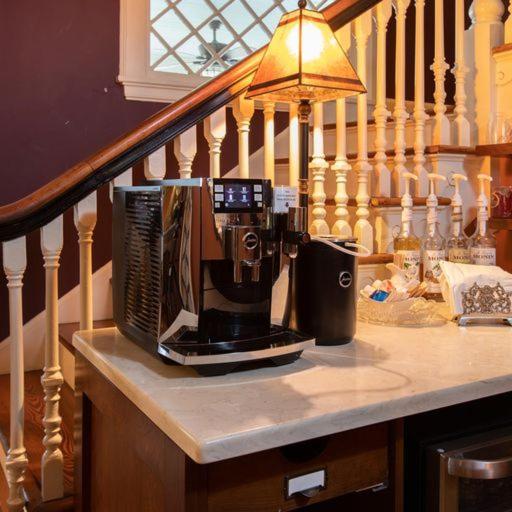 Black Walnut B&B Inn Bed & Breakfast