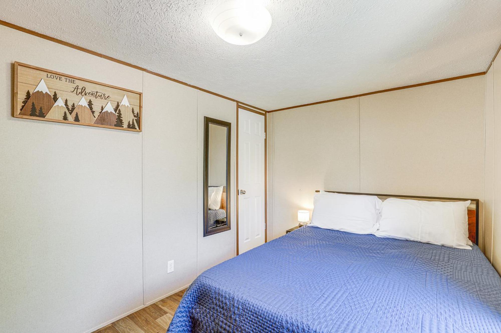 Pet-friendly About 5 Mi To Blue Ridge Parkway! Asheville