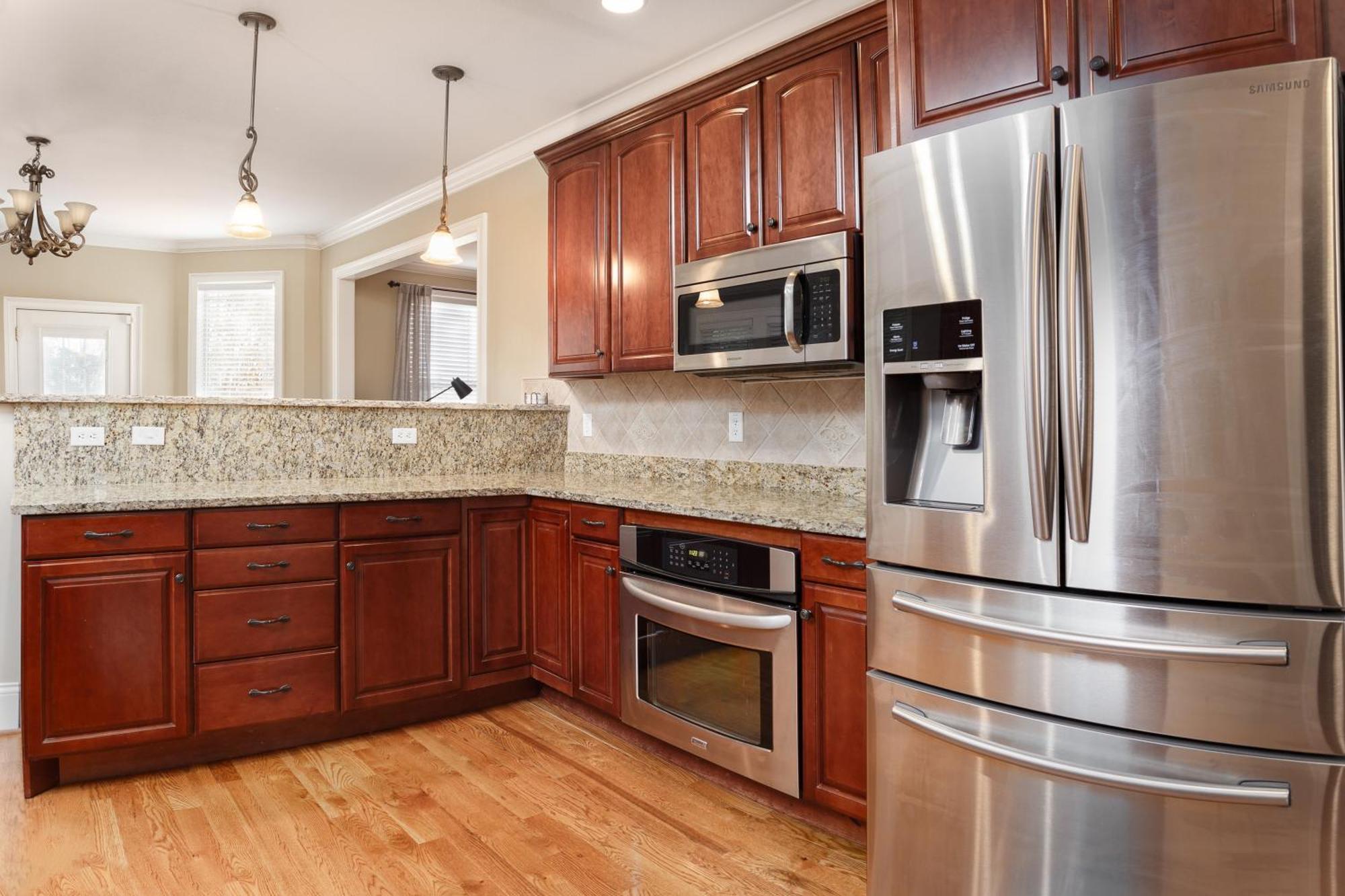 Premium Wifi! Luxurious In With Private Hot Tub! * Asheville