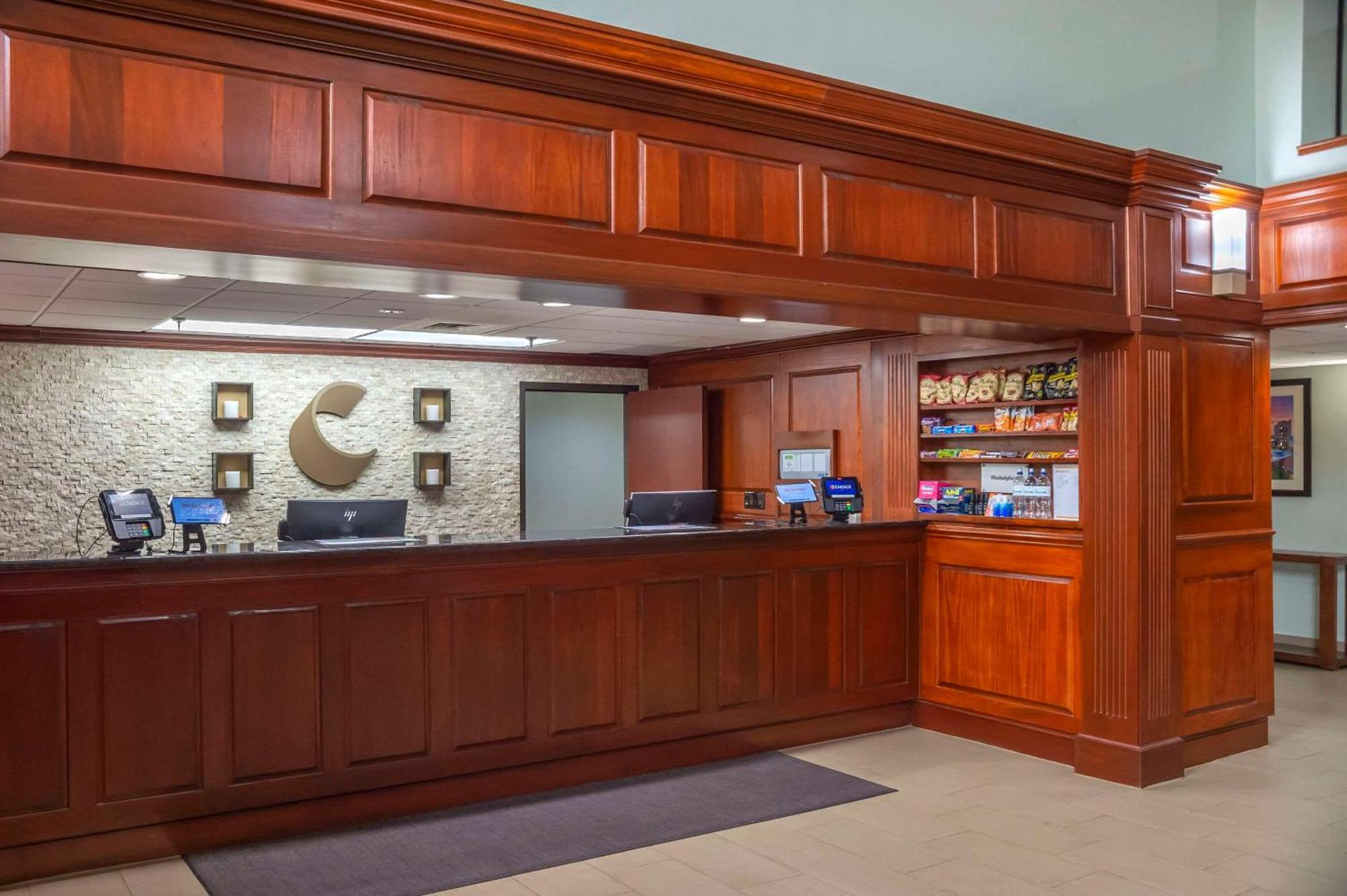 Comfort Outlet Center Hotel