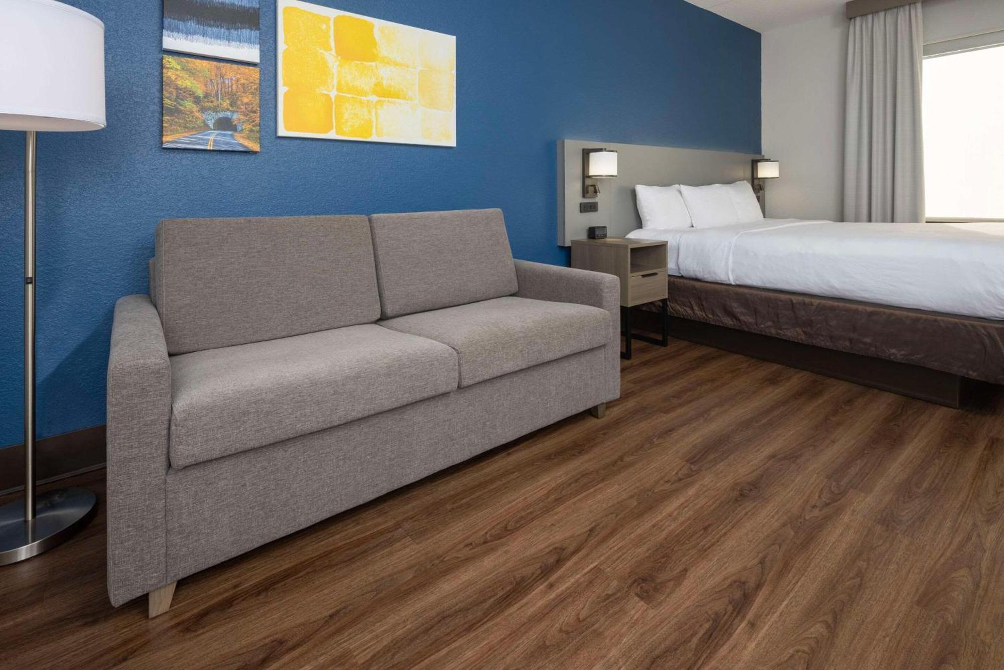 Hotel Comfort Outlet Center