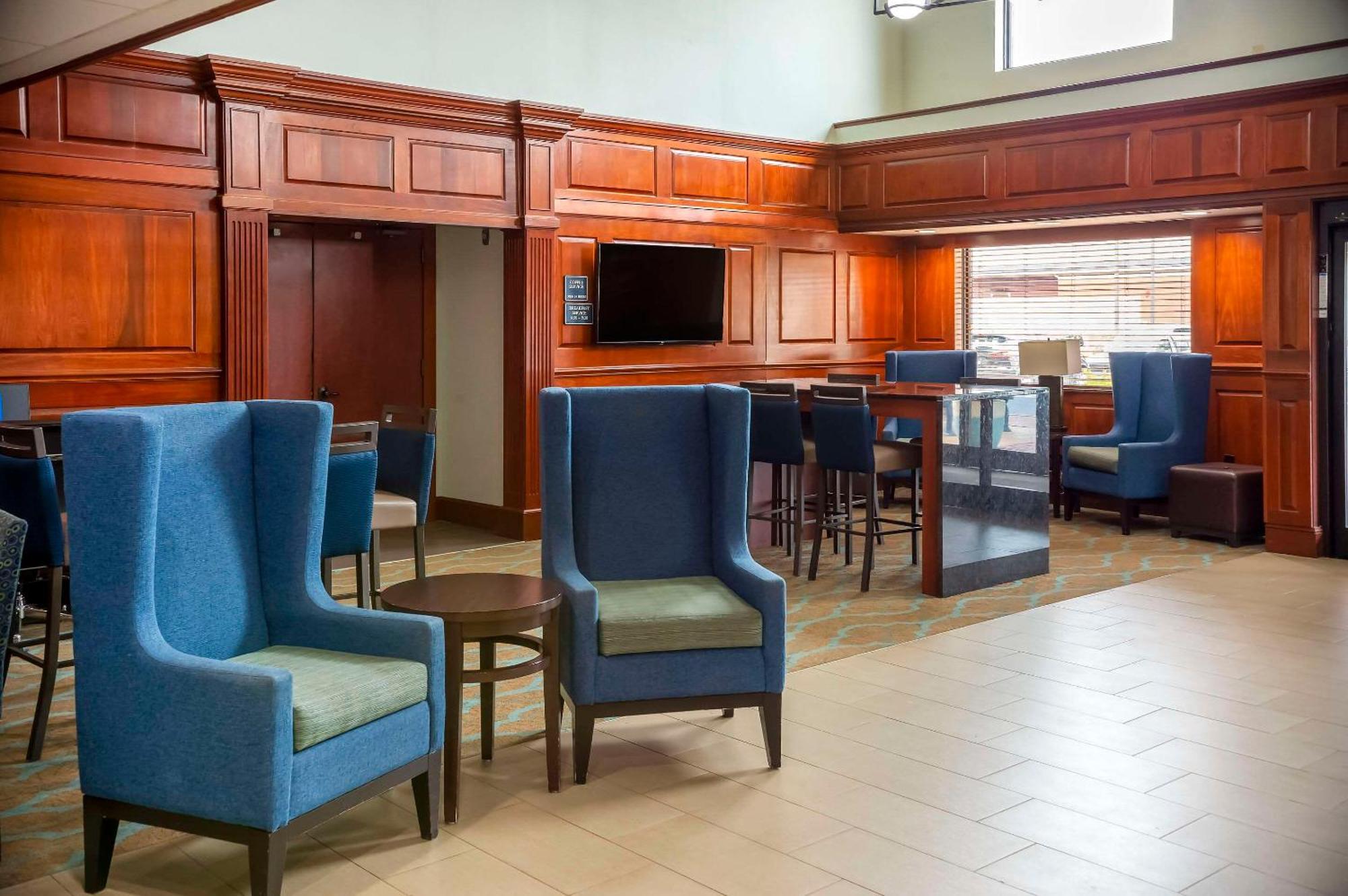 Hotel Comfort Outlet Center Asheville