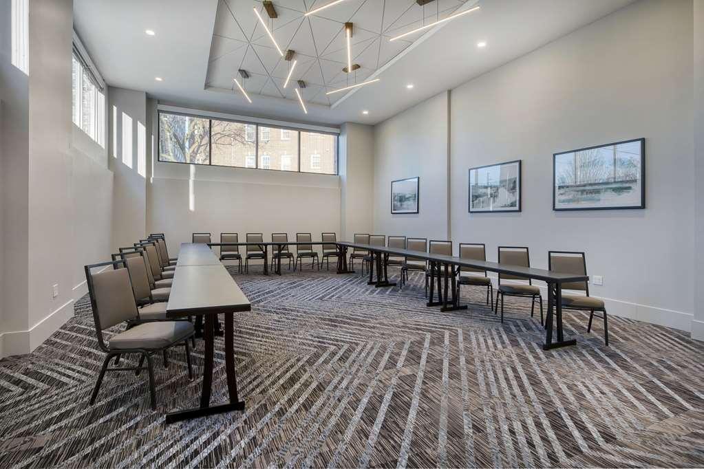 Embassy By Hilton Downtown Hotel Asheville