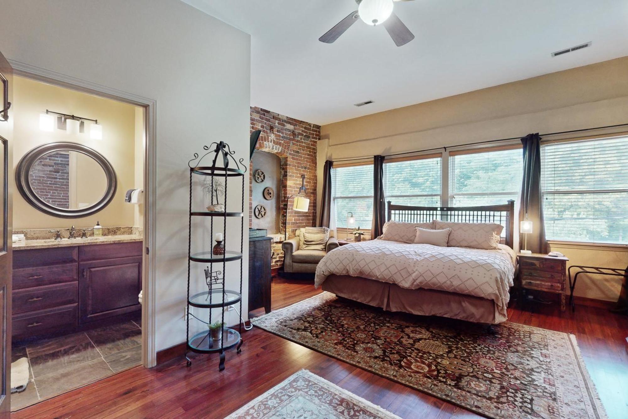 Lofts On Lexington Apartment *