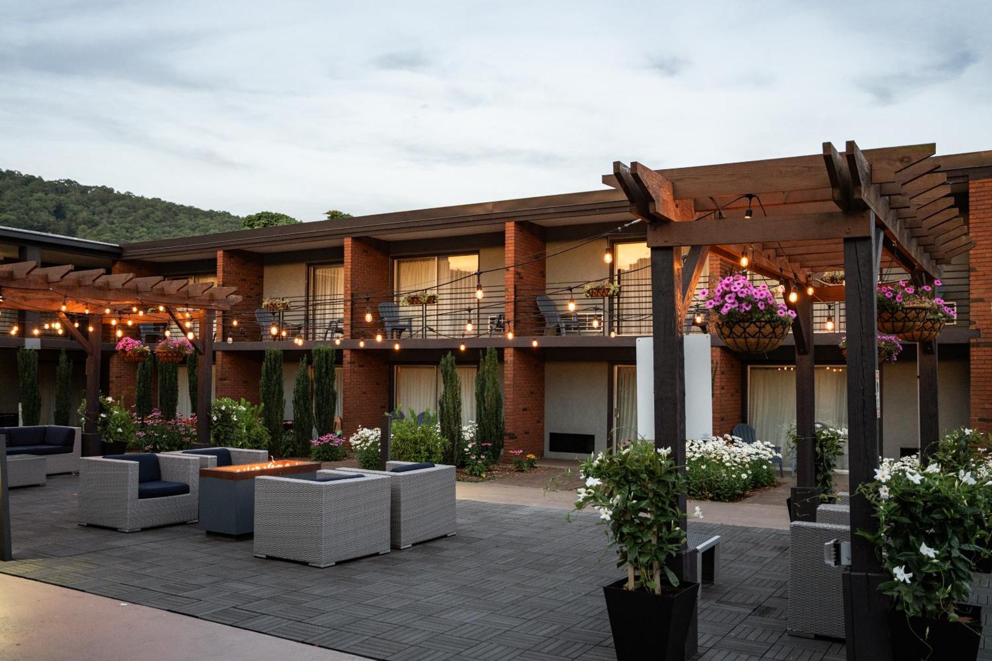 The Beaucatcher, A Boutique Motel Asheville