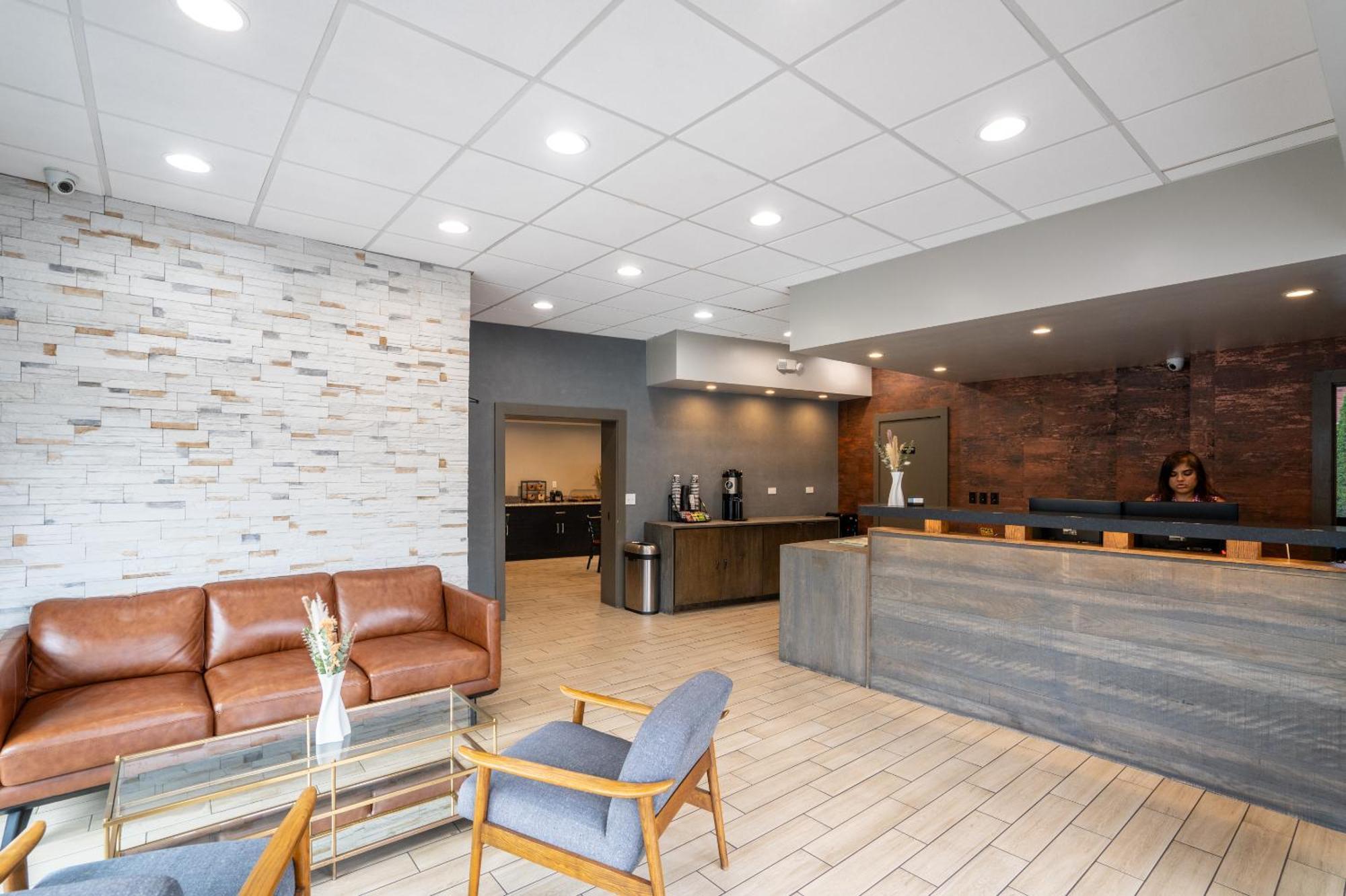 The Beaucatcher, A Boutique Motel Asheville