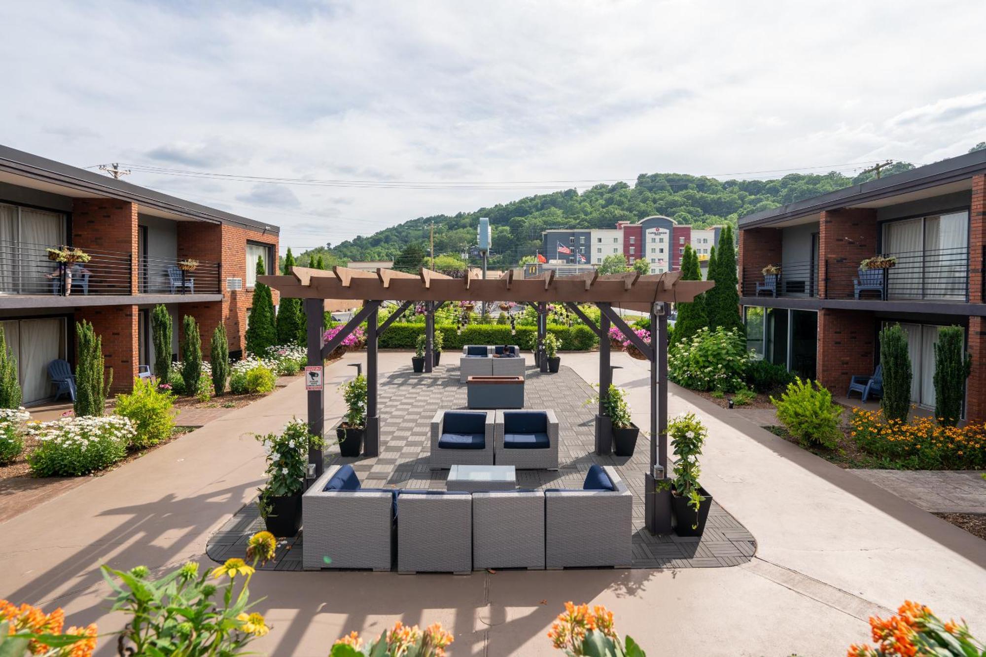 The Beaucatcher, A Boutique Motel 2* Asheville